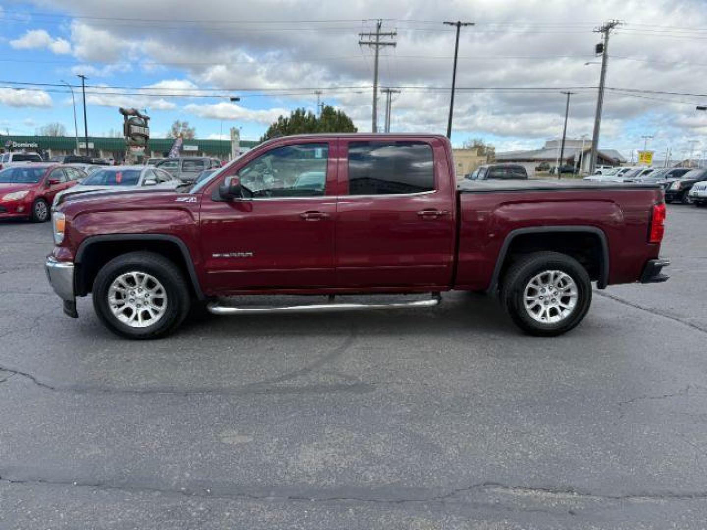 2014 MAROON /Jet Black GMC Sierra 1500 (3GTU2UEC5EG) with an EcoTec3 53L V-8 gasoline direct injection engine, Automatic transmission, located at 1175 N Woodruff Ave, Idaho Falls, ID, 83401, 43.506901, -111.999657 - At Timberline Auto, finding a great deal on your next vehicle is always easy! Our experienced sales staff's goal is to help find you the right vehicle at the right price! Our knowledgeable finance department has options for almost any credit score. We offer extended service contract options to prote - Photo#23