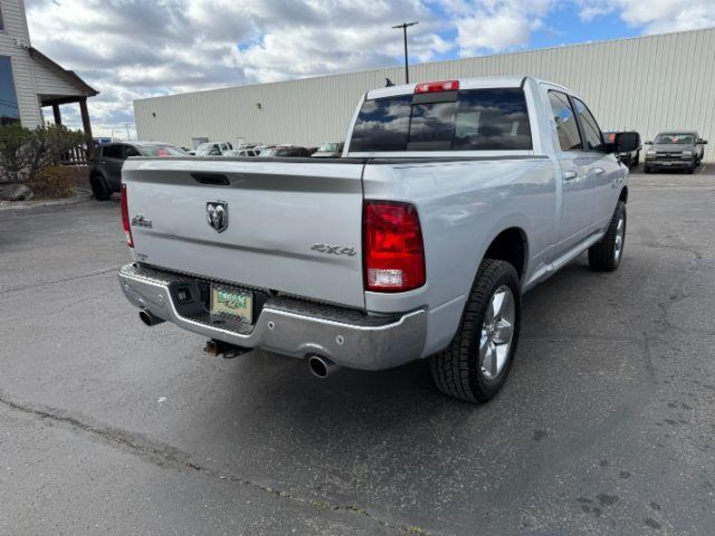2018 SILVER /CLOTH Ram 1500 BIG HORN (1C6RR7TT6JS) with an 5.7 V8 engine, AUTOMATIC transmission, located at 1235 N Woodruff Ave., Idaho Falls, 83401, (208) 523-1053, 43.507172, -112.000488 - At Timberline Auto, finding a great deal on your next vehicle is always easy! Our experienced sales staff's goal is to help find you the right vehicle at the right price! Our knowledgeable finance department has options for almost any credit score. We offer extended service contract options to prote - Photo#29