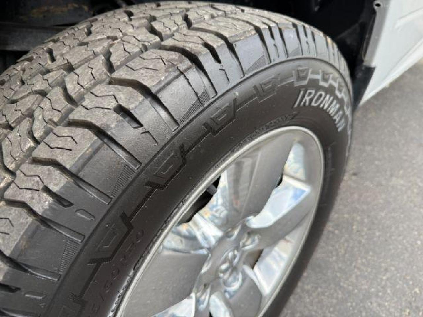 2018 SILVER /CLOTH Ram 1500 BIG HORN (1C6RR7TT6JS) with an 5.7 V8 engine, AUTOMATIC transmission, located at 1235 N Woodruff Ave., Idaho Falls, 83401, (208) 523-1053, 43.507172, -112.000488 - At Timberline Auto, finding a great deal on your next vehicle is always easy! Our experienced sales staff's goal is to help find you the right vehicle at the right price! Our knowledgeable finance department has options for almost any credit score. We offer extended service contract options to prote - Photo#33