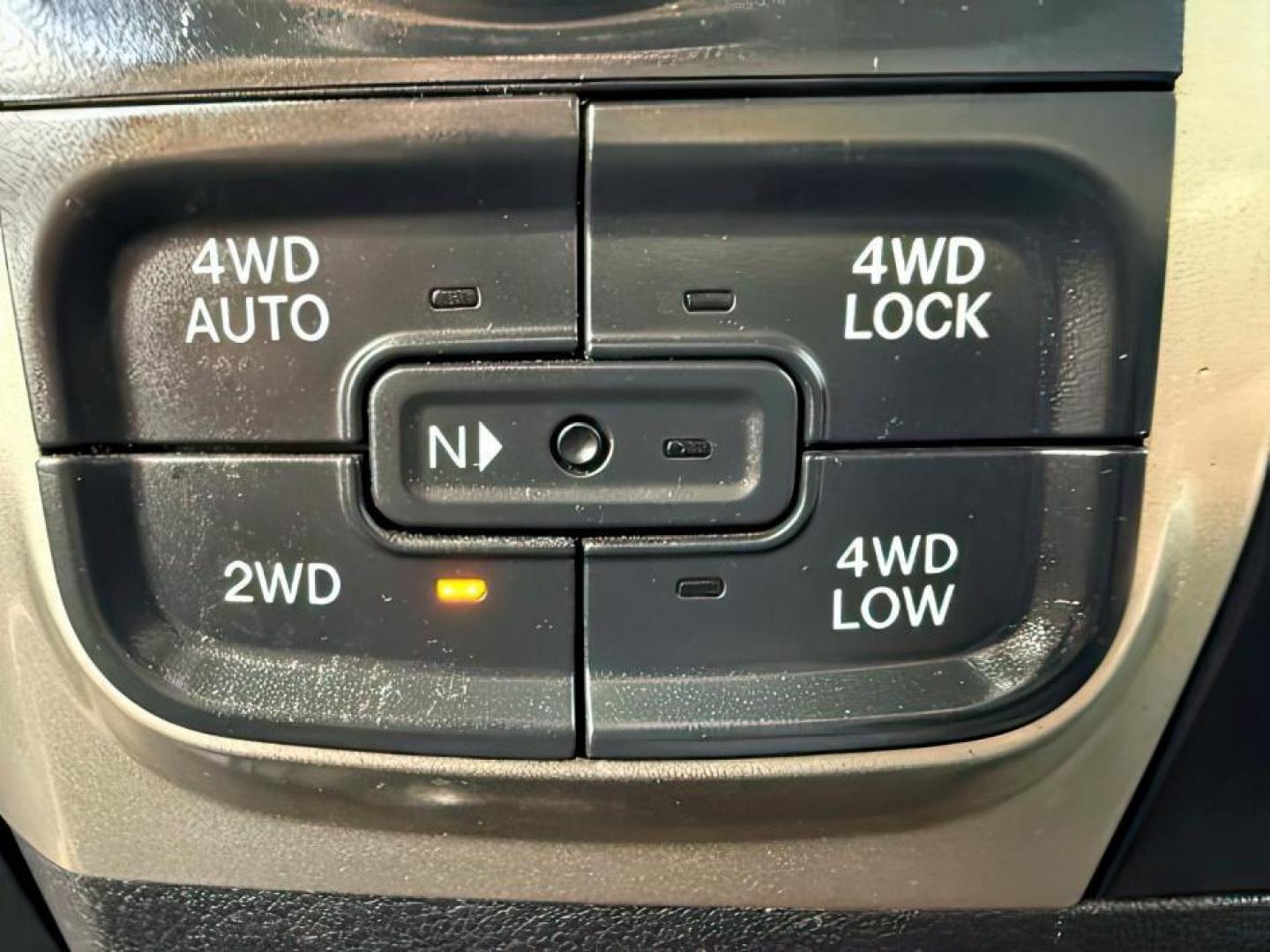 2018 SILVER /CLOTH Ram 1500 BIG HORN (1C6RR7TT6JS) with an 5.7 V8 engine, AUTOMATIC transmission, located at 1235 N Woodruff Ave., Idaho Falls, 83401, (208) 523-1053, 43.507172, -112.000488 - At Timberline Auto, finding a great deal on your next vehicle is always easy! Our experienced sales staff's goal is to help find you the right vehicle at the right price! Our knowledgeable finance department has options for almost any credit score. We offer extended service contract options to prote - Photo#17