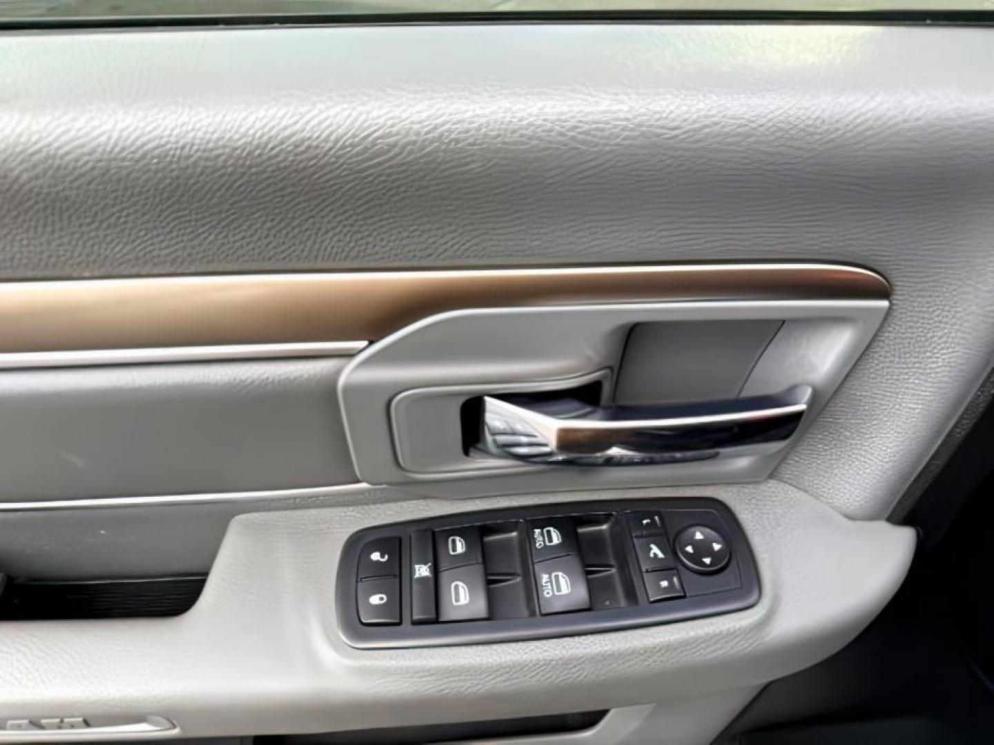 2018 SILVER /CLOTH Ram 1500 BIG HORN (1C6RR7TT6JS) with an 5.7 V8 engine, AUTOMATIC transmission, located at 1235 N Woodruff Ave., Idaho Falls, 83401, (208) 523-1053, 43.507172, -112.000488 - At Timberline Auto, finding a great deal on your next vehicle is always easy! Our experienced sales staff's goal is to help find you the right vehicle at the right price! Our knowledgeable finance department has options for almost any credit score. We offer extended service contract options to prote - Photo#19