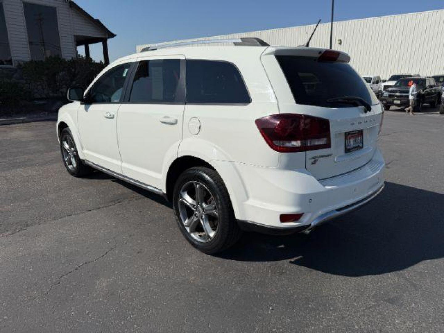 2018 Vice White /Black Dodge Journey (3C4PDDGG0JT) with an Pentastar 36L V-6 DOHC engine, Automatic transmission, located at 1175 N Woodruff Ave, Idaho Falls, ID, 83401, 43.506901, -111.999657 - At Timberline Auto, finding a great deal on your next vehicle is always easy! Our experienced sales staff's goal is to help find you the right vehicle at the right price! Our knowledgeable finance department has options for almost any credit score. We offer extended service contract options to prote - Photo#22