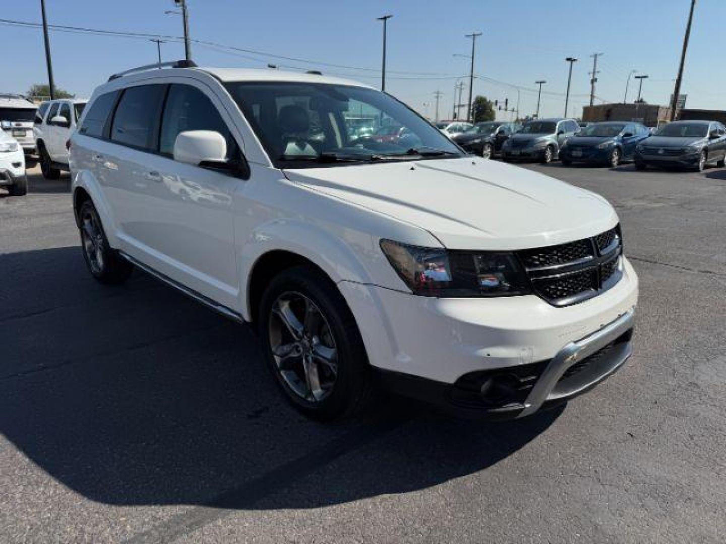2018 Vice White /Black Dodge Journey (3C4PDDGG0JT) with an Pentastar 36L V-6 DOHC engine, Automatic transmission, located at 1175 N Woodruff Ave, Idaho Falls, ID, 83401, 43.506901, -111.999657 - At Timberline Auto, finding a great deal on your next vehicle is always easy! Our experienced sales staff's goal is to help find you the right vehicle at the right price! Our knowledgeable finance department has options for almost any credit score. We offer extended service contract options to prote - Photo#27