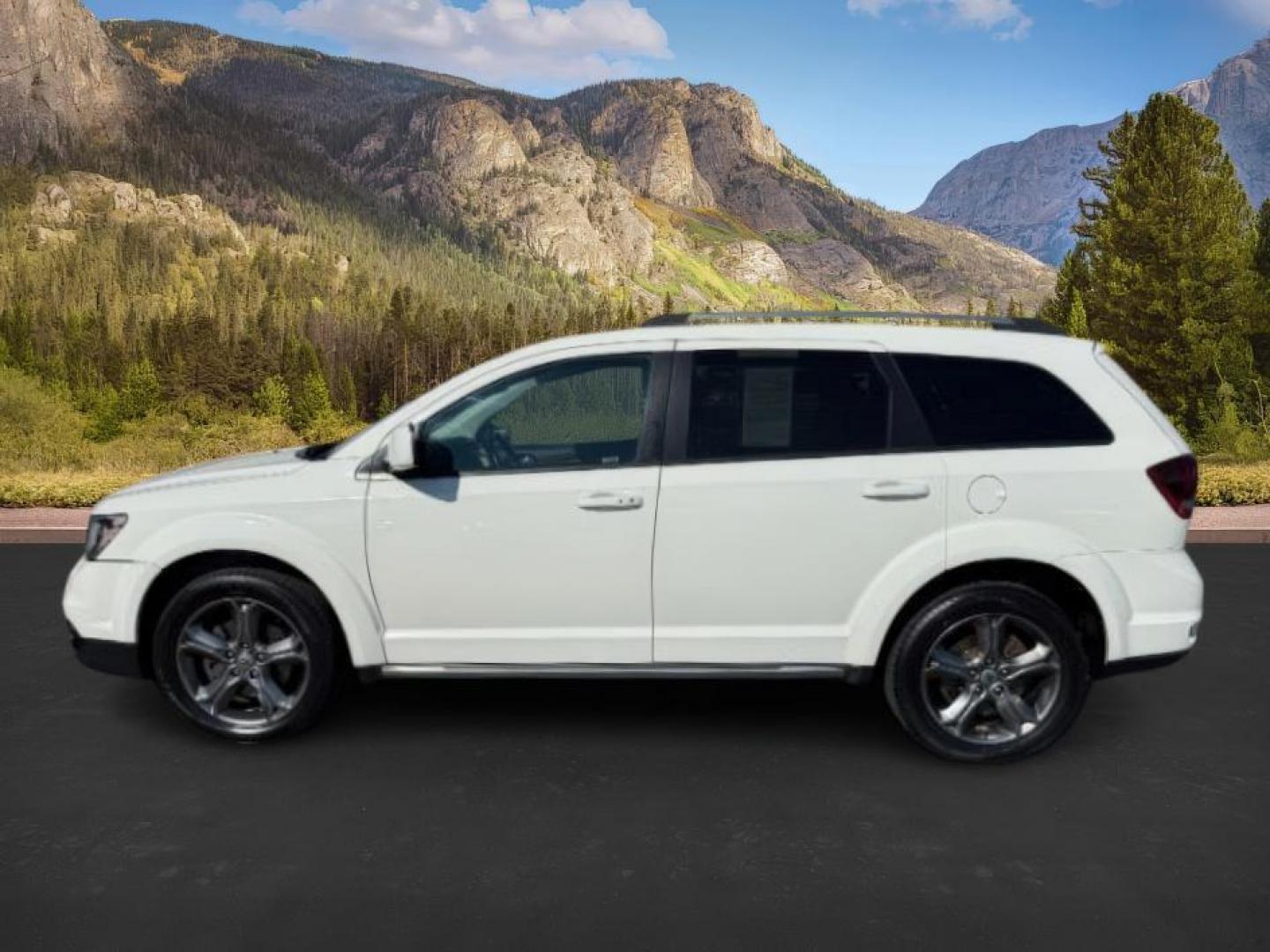 2018 Vice White /Black Dodge Journey (3C4PDDGG0JT) with an Pentastar 36L V-6 DOHC engine, Automatic transmission, located at 1175 N Woodruff Ave, Idaho Falls, ID, 83401, 43.506901, -111.999657 - At Timberline Auto, finding a great deal on your next vehicle is always easy! Our experienced sales staff's goal is to help find you the right vehicle at the right price! Our knowledgeable finance department has options for almost any credit score. We offer extended service contract options to prote - Photo#1