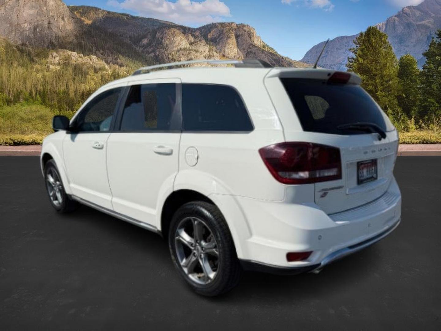 2018 Vice White /Black Dodge Journey (3C4PDDGG0JT) with an Pentastar 36L V-6 DOHC engine, Automatic transmission, located at 1175 N Woodruff Ave, Idaho Falls, ID, 83401, 43.506901, -111.999657 - At Timberline Auto, finding a great deal on your next vehicle is always easy! Our experienced sales staff's goal is to help find you the right vehicle at the right price! Our knowledgeable finance department has options for almost any credit score. We offer extended service contract options to prote - Photo#2