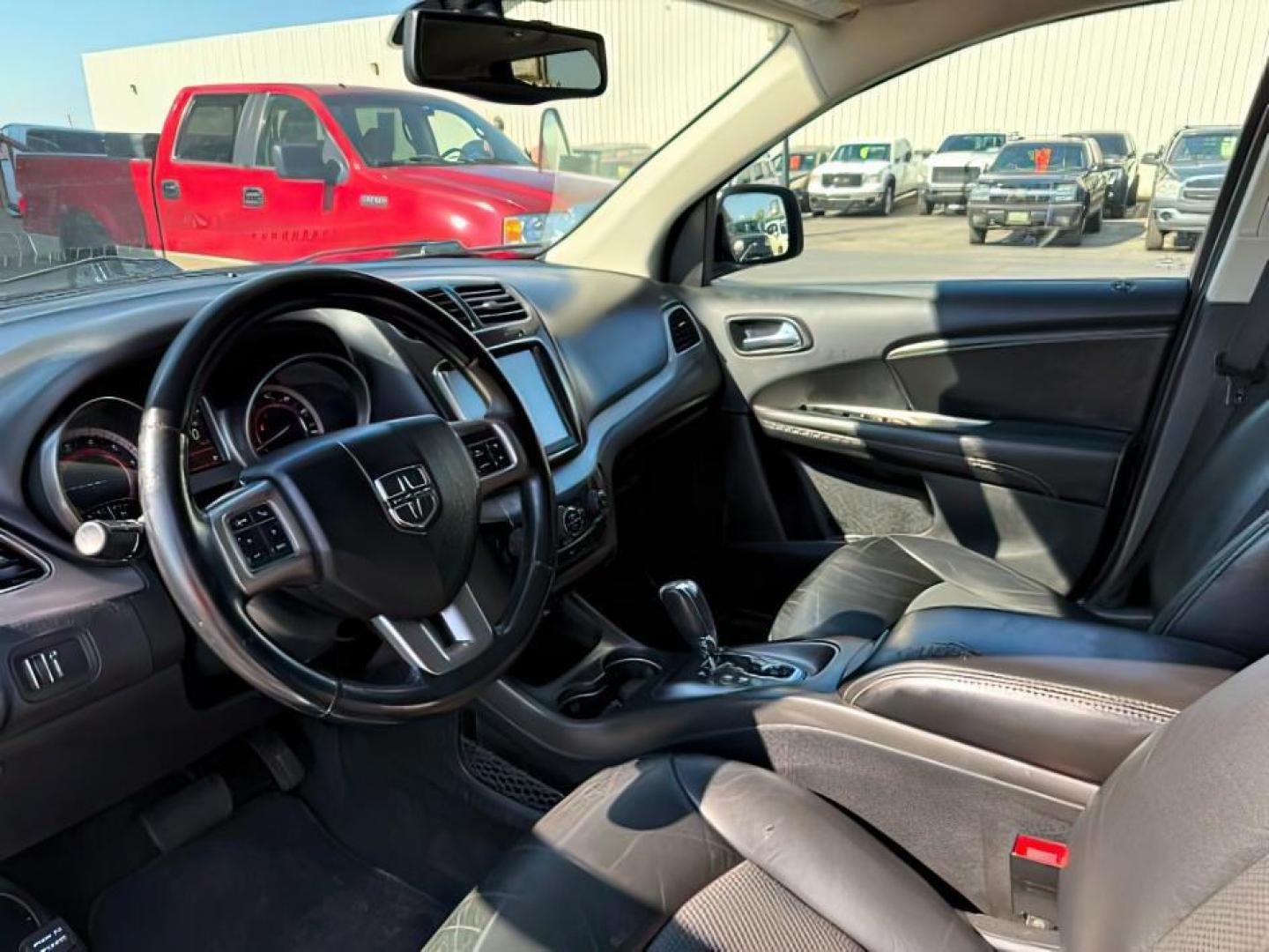 2018 Vice White /Black Dodge Journey (3C4PDDGG0JT) with an Pentastar 36L V-6 DOHC engine, Automatic transmission, located at 1175 N Woodruff Ave, Idaho Falls, ID, 83401, 43.506901, -111.999657 - At Timberline Auto, finding a great deal on your next vehicle is always easy! Our experienced sales staff's goal is to help find you the right vehicle at the right price! Our knowledgeable finance department has options for almost any credit score. We offer extended service contract options to prote - Photo#12
