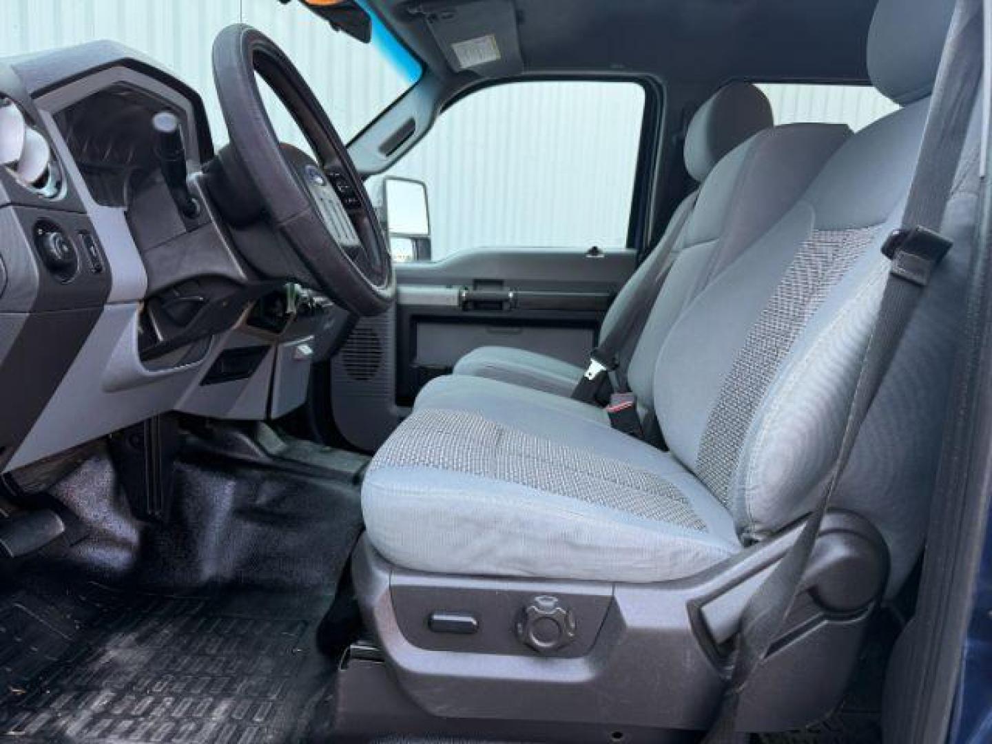 2013 BLUE /CLOTH Ford F-350 (1FT8W3DT0DE) with an Powerstroke 67L V-8 diesel direct injection engine, Automatic transmission, located at 1175 N Woodruff Ave, Idaho Falls, ID, 83401, 43.506901, -111.999657 - At Timberline Auto, finding a great deal on your next vehicle is always easy! Our experienced sales staff's goal is to help find you the right vehicle at the right price! Our knowledgeable finance department has options for almost any credit score. We offer extended service contract options to prote - Photo#29