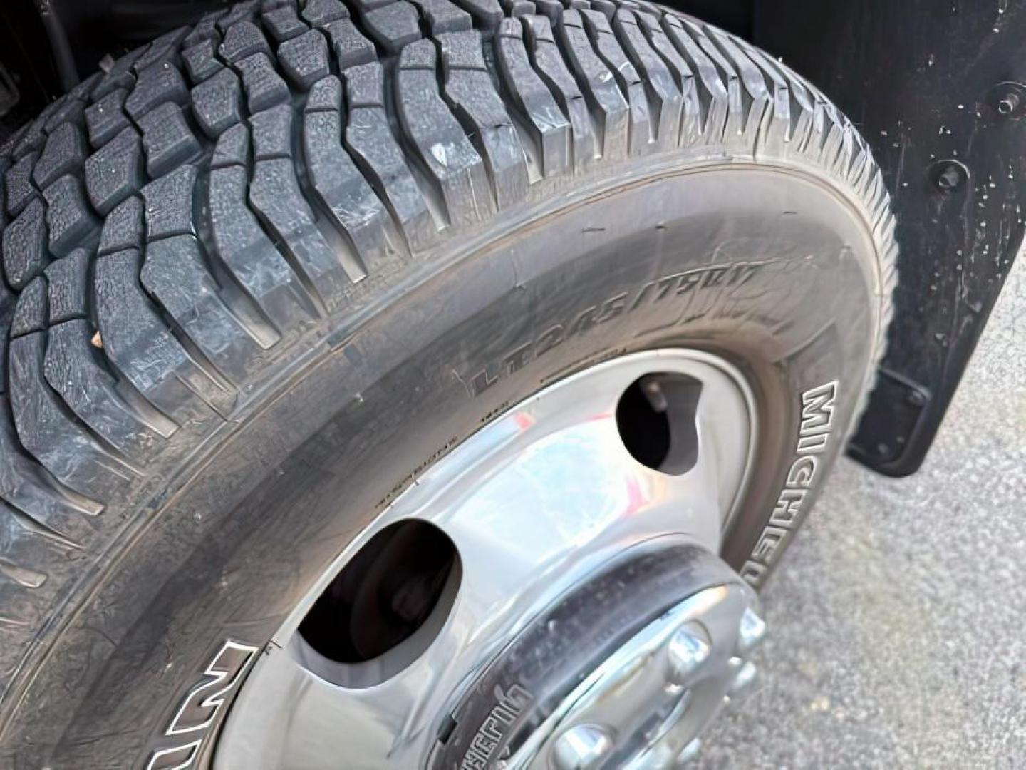 2013 BLUE /CLOTH Ford F-350 (1FT8W3DT0DE) with an Powerstroke 67L V-8 diesel direct injection engine, Automatic transmission, located at 1175 N Woodruff Ave, Idaho Falls, ID, 83401, 43.506901, -111.999657 - At Timberline Auto, finding a great deal on your next vehicle is always easy! Our experienced sales staff's goal is to help find you the right vehicle at the right price! Our knowledgeable finance department has options for almost any credit score. We offer extended service contract options to prote - Photo#8