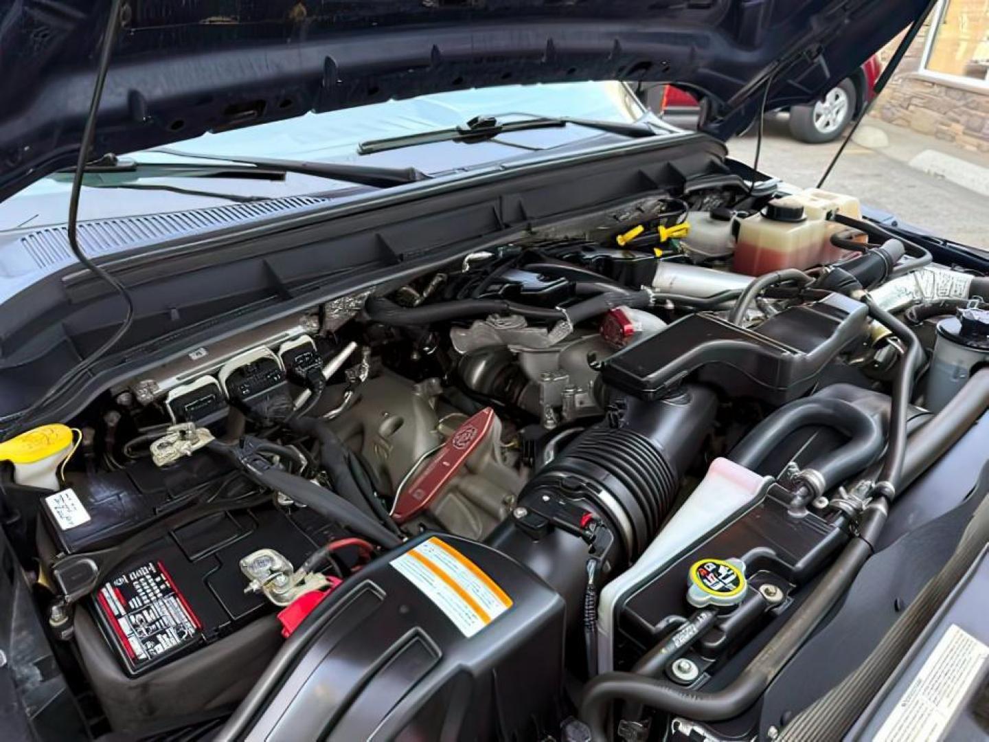 2013 BLUE /CLOTH Ford F-350 (1FT8W3DT0DE) with an Powerstroke 67L V-8 diesel direct injection engine, Automatic transmission, located at 1175 N Woodruff Ave, Idaho Falls, ID, 83401, 43.506901, -111.999657 - At Timberline Auto, finding a great deal on your next vehicle is always easy! Our experienced sales staff's goal is to help find you the right vehicle at the right price! Our knowledgeable finance department has options for almost any credit score. We offer extended service contract options to prote - Photo#18