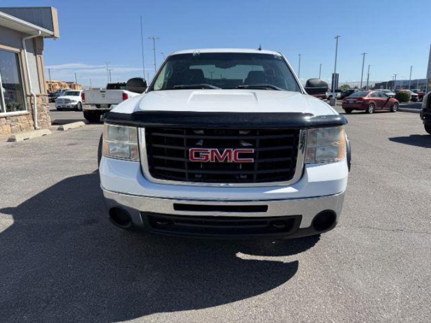 2009 Summit White /Dark Titanium GMC Sierra 2500HD (1GTHK49K19E) with an Vortec 6L V-8 variable valve control engine, Automatic transmission, located at 1175 N Woodruff Ave, Idaho Falls, ID, 83401, 43.506901, -111.999657 - At Timberline Auto, finding a great deal on your next vehicle is always easy! Our experienced sales staff's goal is to help find you the right vehicle at the right price! Our knowledgeable finance department has options for almost any credit score. We offer extended service contract options to prote - Photo#26