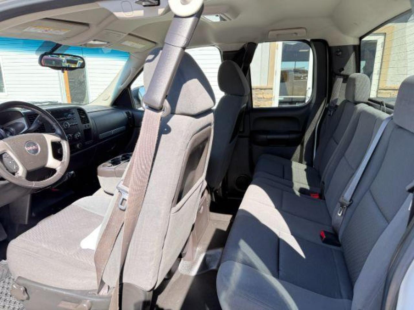 2009 Summit White /Dark Titanium GMC Sierra 2500HD (1GTHK49K19E) with an Vortec 6L V-8 variable valve control engine, Automatic transmission, located at 1175 N Woodruff Ave, Idaho Falls, ID, 83401, 43.506901, -111.999657 - At Timberline Auto, finding a great deal on your next vehicle is always easy! Our experienced sales staff's goal is to help find you the right vehicle at the right price! Our knowledgeable finance department has options for almost any credit score. We offer extended service contract options to prote - Photo#38