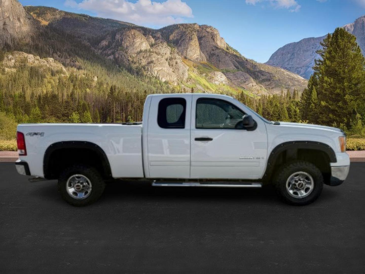 2009 Summit White /Dark Titanium GMC Sierra 2500HD (1GTHK49K19E) with an Vortec 6L V-8 variable valve control engine, Automatic transmission, located at 1175 N Woodruff Ave, Idaho Falls, ID, 83401, 43.506901, -111.999657 - At Timberline Auto, finding a great deal on your next vehicle is always easy! Our experienced sales staff's goal is to help find you the right vehicle at the right price! Our knowledgeable finance department has options for almost any credit score. We offer extended service contract options to prote - Photo#4