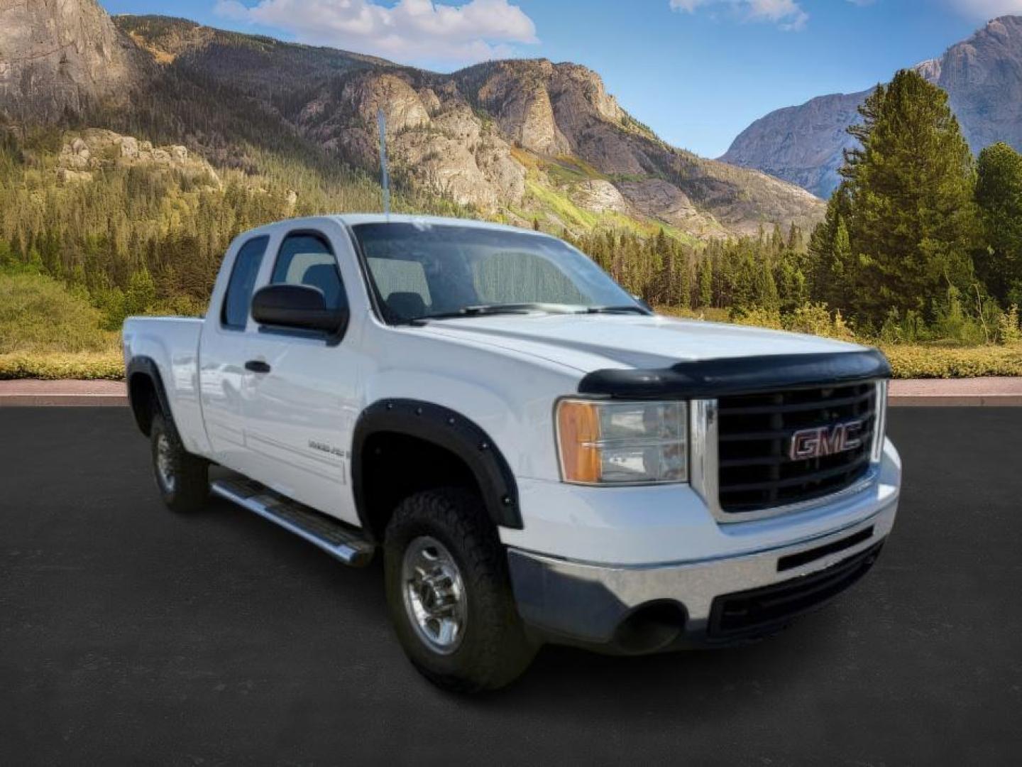2009 Summit White /Dark Titanium GMC Sierra 2500HD (1GTHK49K19E) with an Vortec 6L V-8 variable valve control engine, Automatic transmission, located at 1175 N Woodruff Ave, Idaho Falls, ID, 83401, 43.506901, -111.999657 - At Timberline Auto, finding a great deal on your next vehicle is always easy! Our experienced sales staff's goal is to help find you the right vehicle at the right price! Our knowledgeable finance department has options for almost any credit score. We offer extended service contract options to prote - Photo#5