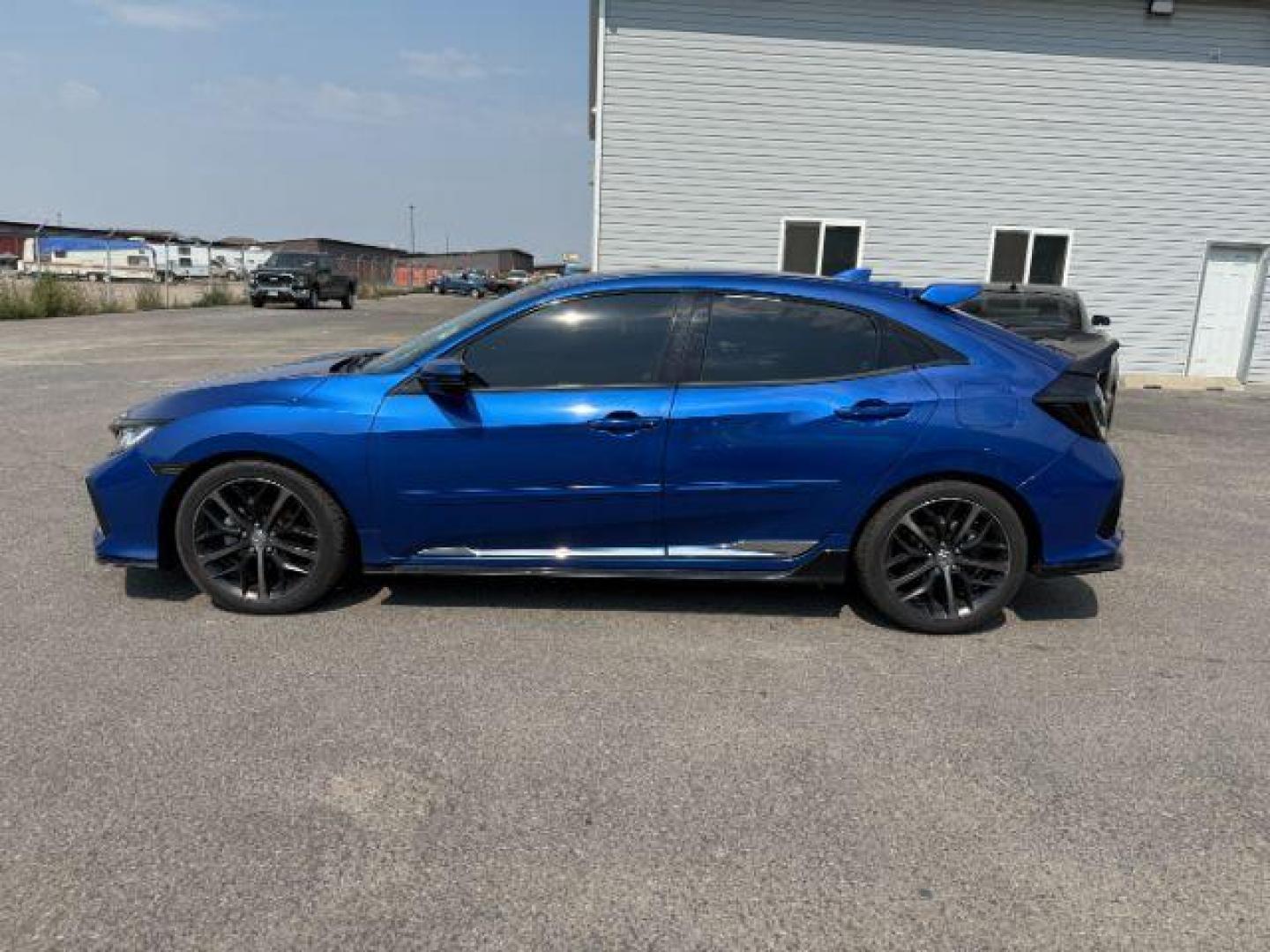 2020 BLUE /SPORT Honda Civic Hatchback (SHHFK7H90LU) with an 15 I4 TURBO engine, Automatic transmission, located at 1175 N Woodruff Ave, Idaho Falls, ID, 83401, 43.506901, -111.999657 - At Timberline Auto, finding a great deal on your next vehicle is always easy! Our experienced sales staff's goal is to help find you the right vehicle at the right price! Our knowledgeable finance department has options for almost any credit score. We offer extended service contract options to prote - Photo#25
