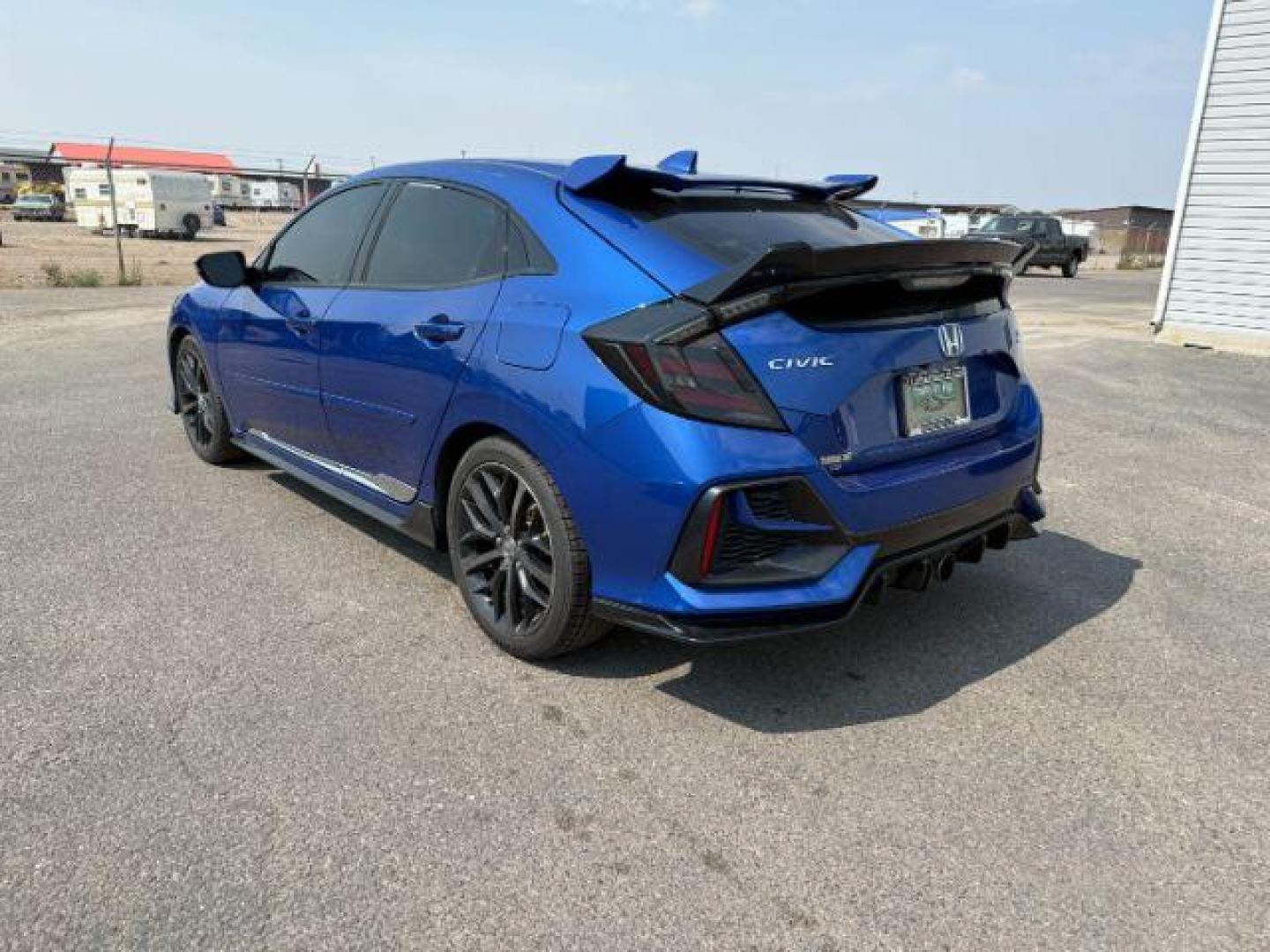 2020 BLUE /SPORT Honda Civic Hatchback (SHHFK7H90LU) with an 15 I4 TURBO engine, Automatic transmission, located at 1175 N Woodruff Ave, Idaho Falls, ID, 83401, 43.506901, -111.999657 - At Timberline Auto, finding a great deal on your next vehicle is always easy! Our experienced sales staff's goal is to help find you the right vehicle at the right price! Our knowledgeable finance department has options for almost any credit score. We offer extended service contract options to prote - Photo#26