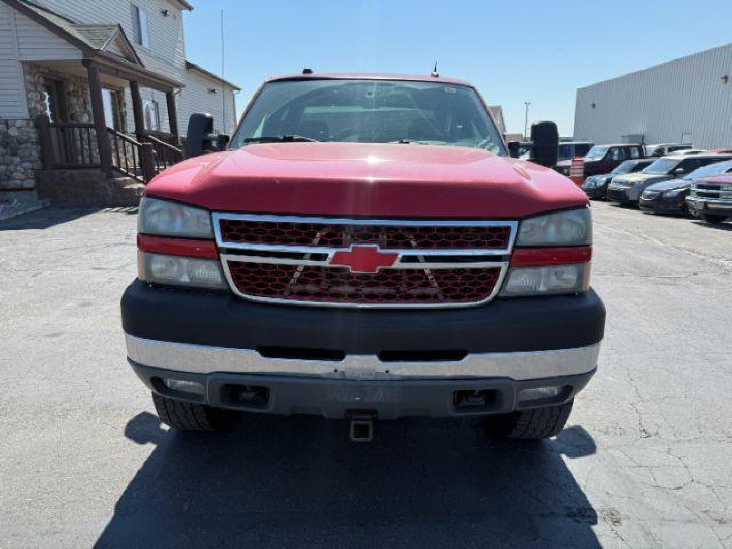 2005 RED /Dark Charcoal Chevrolet Silverado 2500HD (1GCHK232X5F) with an 66 engine, Automatic transmission, located at 1175 N Woodruff Ave, Idaho Falls, ID, 83401, 43.506901, -111.999657 - At Timberline Auto, finding a great deal on your next vehicle is always easy! Our experienced sales staff's goal is to help find you the right vehicle at the right price! Our knowledgeable finance department has options for almost any credit score. We offer extended service contract options to prote - Photo#27