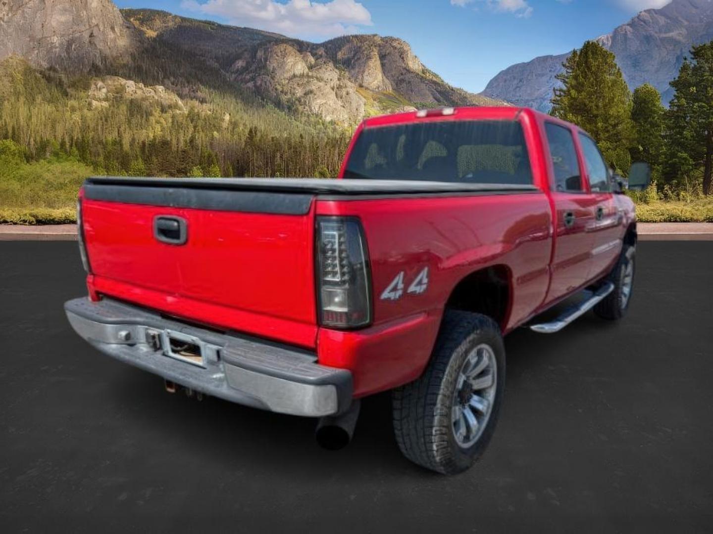 2005 RED /Dark Charcoal Chevrolet Silverado 2500HD (1GCHK232X5F) with an 66 engine, Automatic transmission, located at 1175 N Woodruff Ave, Idaho Falls, ID, 83401, 43.506901, -111.999657 - At Timberline Auto, finding a great deal on your next vehicle is always easy! Our experienced sales staff's goal is to help find you the right vehicle at the right price! Our knowledgeable finance department has options for almost any credit score. We offer extended service contract options to prote - Photo#4