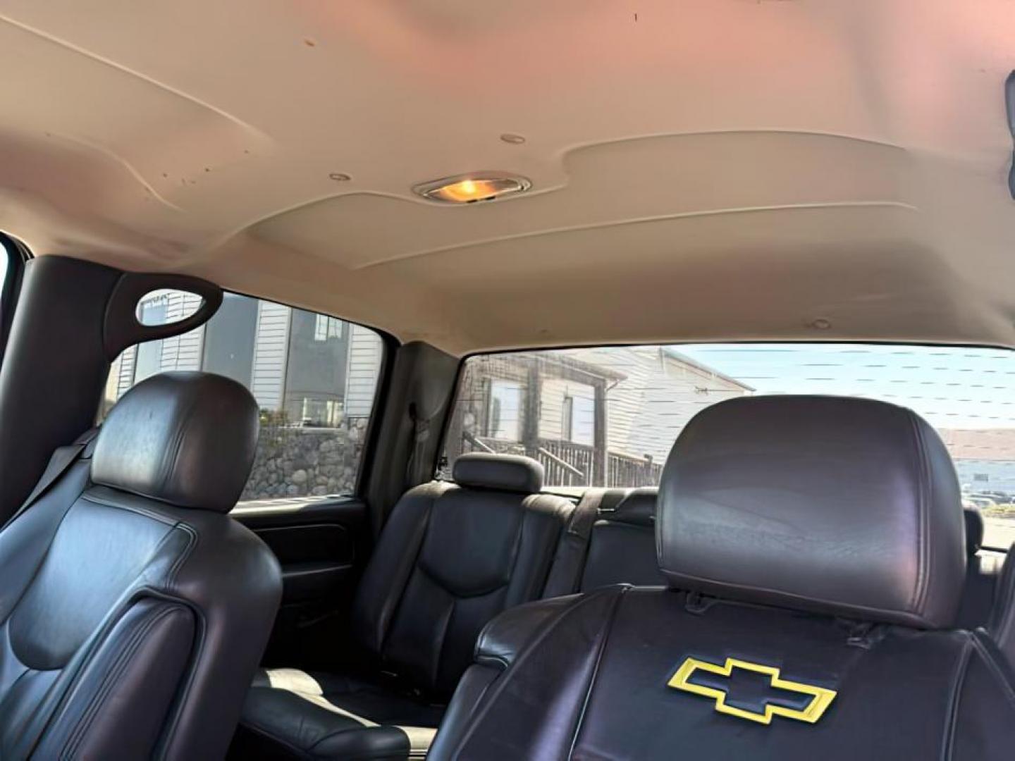 2005 RED /Dark Charcoal Chevrolet Silverado 2500HD (1GCHK232X5F) with an 66 engine, Automatic transmission, located at 1175 N Woodruff Ave, Idaho Falls, ID, 83401, 43.506901, -111.999657 - At Timberline Auto, finding a great deal on your next vehicle is always easy! Our experienced sales staff's goal is to help find you the right vehicle at the right price! Our knowledgeable finance department has options for almost any credit score. We offer extended service contract options to prote - Photo#14