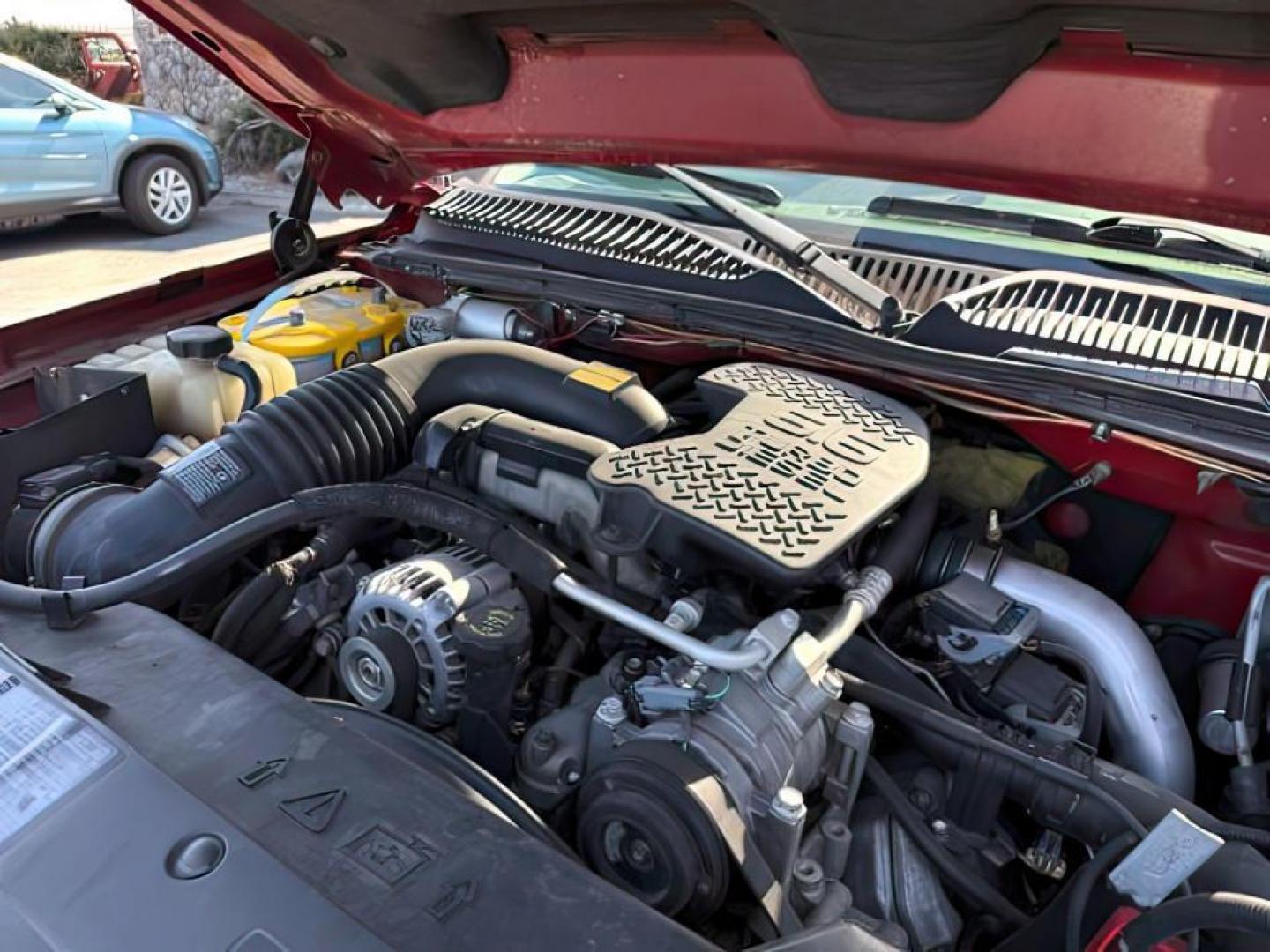 2005 RED /Dark Charcoal Chevrolet Silverado 2500HD (1GCHK232X5F) with an 66 engine, Automatic transmission, located at 1175 N Woodruff Ave, Idaho Falls, ID, 83401, 43.506901, -111.999657 - At Timberline Auto, finding a great deal on your next vehicle is always easy! Our experienced sales staff's goal is to help find you the right vehicle at the right price! Our knowledgeable finance department has options for almost any credit score. We offer extended service contract options to prote - Photo#19
