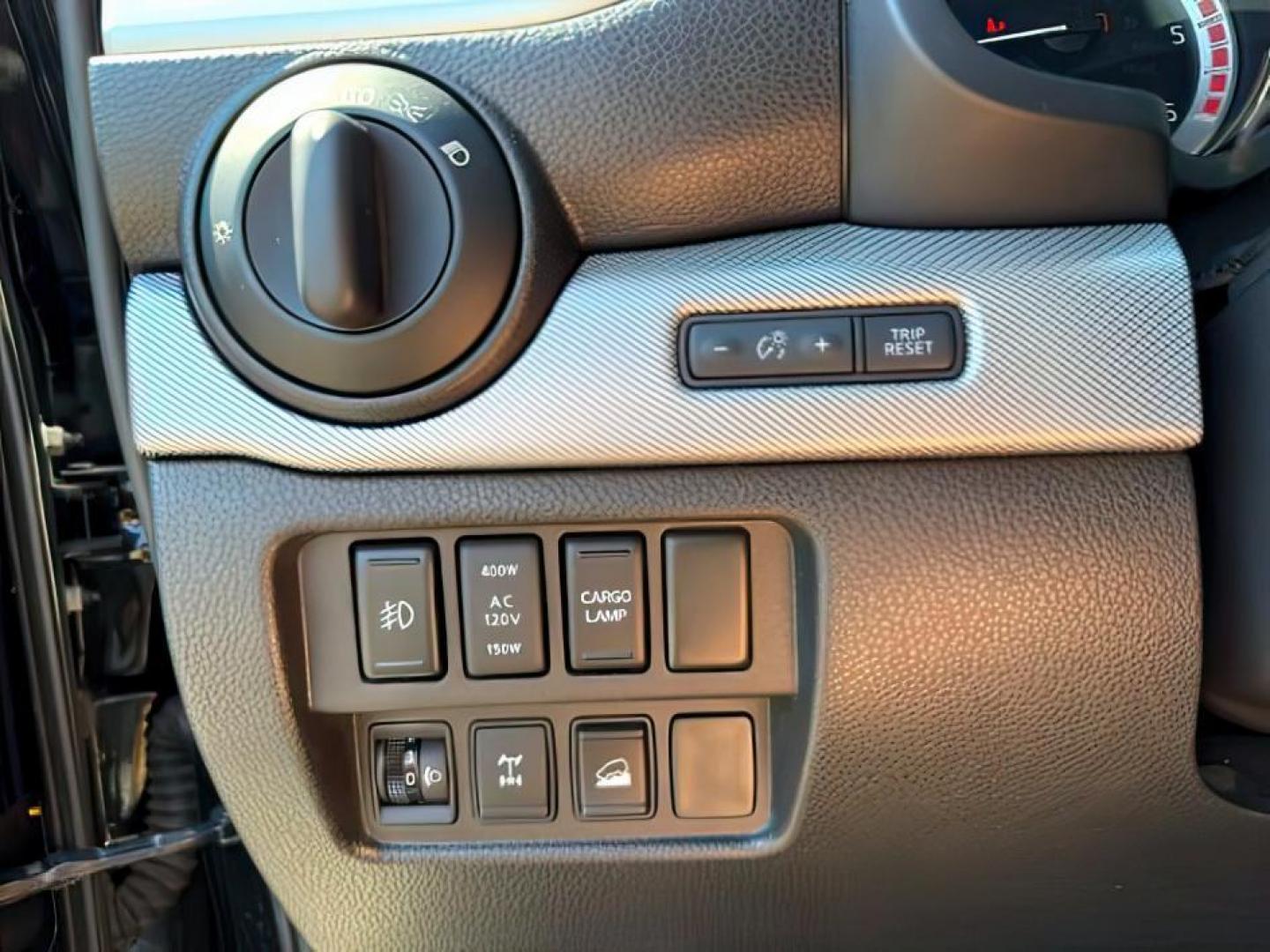 2017 BLACK /Black Nissan TITAN XD (1N6BA1F42HN) with an 5L V-8 diesel direct injection engine, Automatic transmission, located at 1175 N Woodruff Ave, Idaho Falls, ID, 83401, 43.506901, -111.999657 - At Timberline Auto, finding a great deal on your next vehicle is always easy! Our experienced sales staff's goal is to help find you the right vehicle at the right price! Our knowledgeable finance department has options for almost any credit score. We offer extended service contract options to prote - Photo#16