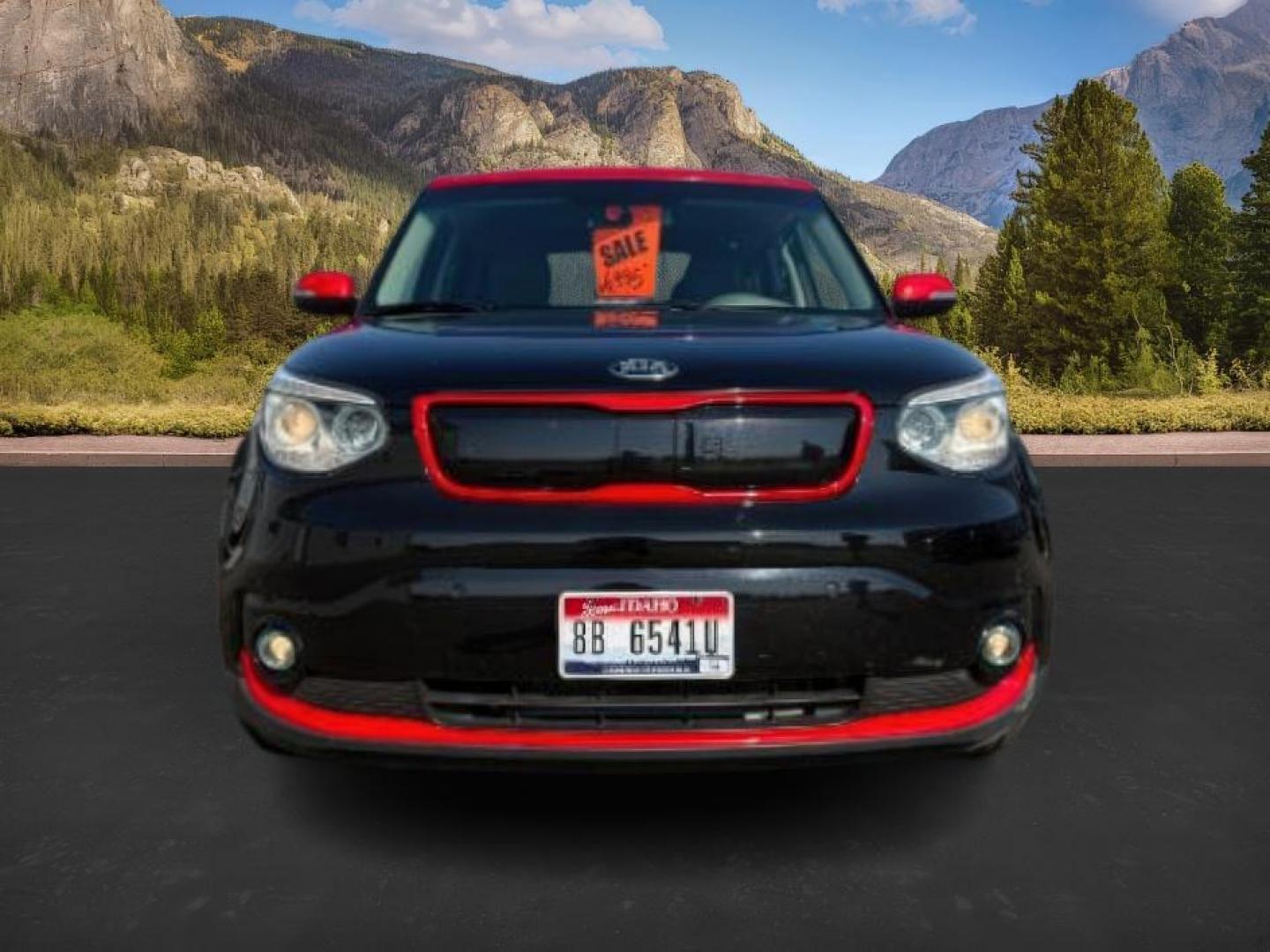2016 BLACK /Gray Two-Tone, cloth KIA Soul EV (KNDJX3AE5G7) with an ELECTRIC engine, Automatic transmission, located at 1175 N Woodruff Ave, Idaho Falls, ID, 83401, 43.506901, -111.999657 - At Timberline Auto, finding a great deal on your next vehicle is always easy! Our experienced sales staff's goal is to help find you the right vehicle at the right price! Our knowledgeable finance department has options for almost any credit score. We offer extended service contract options to prote - Photo#9