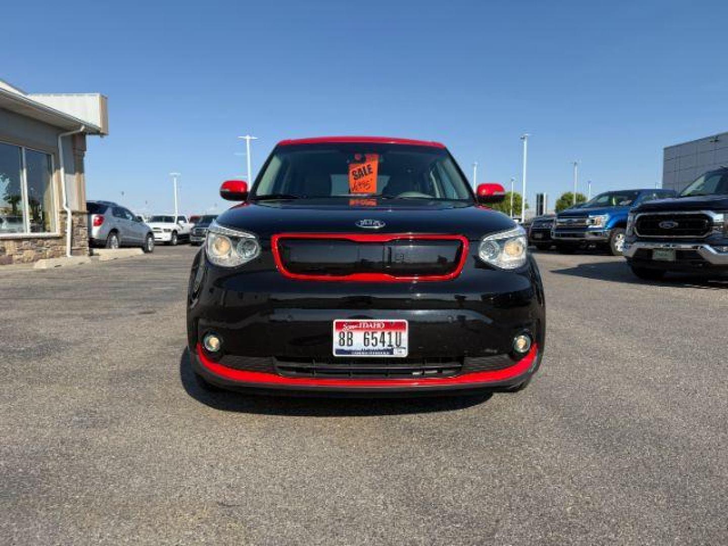2016 BLACK /Gray Two-Tone, cloth KIA Soul EV (KNDJX3AE5G7) with an ELECTRIC engine, Automatic transmission, located at 1175 N Woodruff Ave, Idaho Falls, ID, 83401, 43.506901, -111.999657 - At Timberline Auto, finding a great deal on your next vehicle is always easy! Our experienced sales staff's goal is to help find you the right vehicle at the right price! Our knowledgeable finance department has options for almost any credit score. We offer extended service contract options to prote - Photo#32