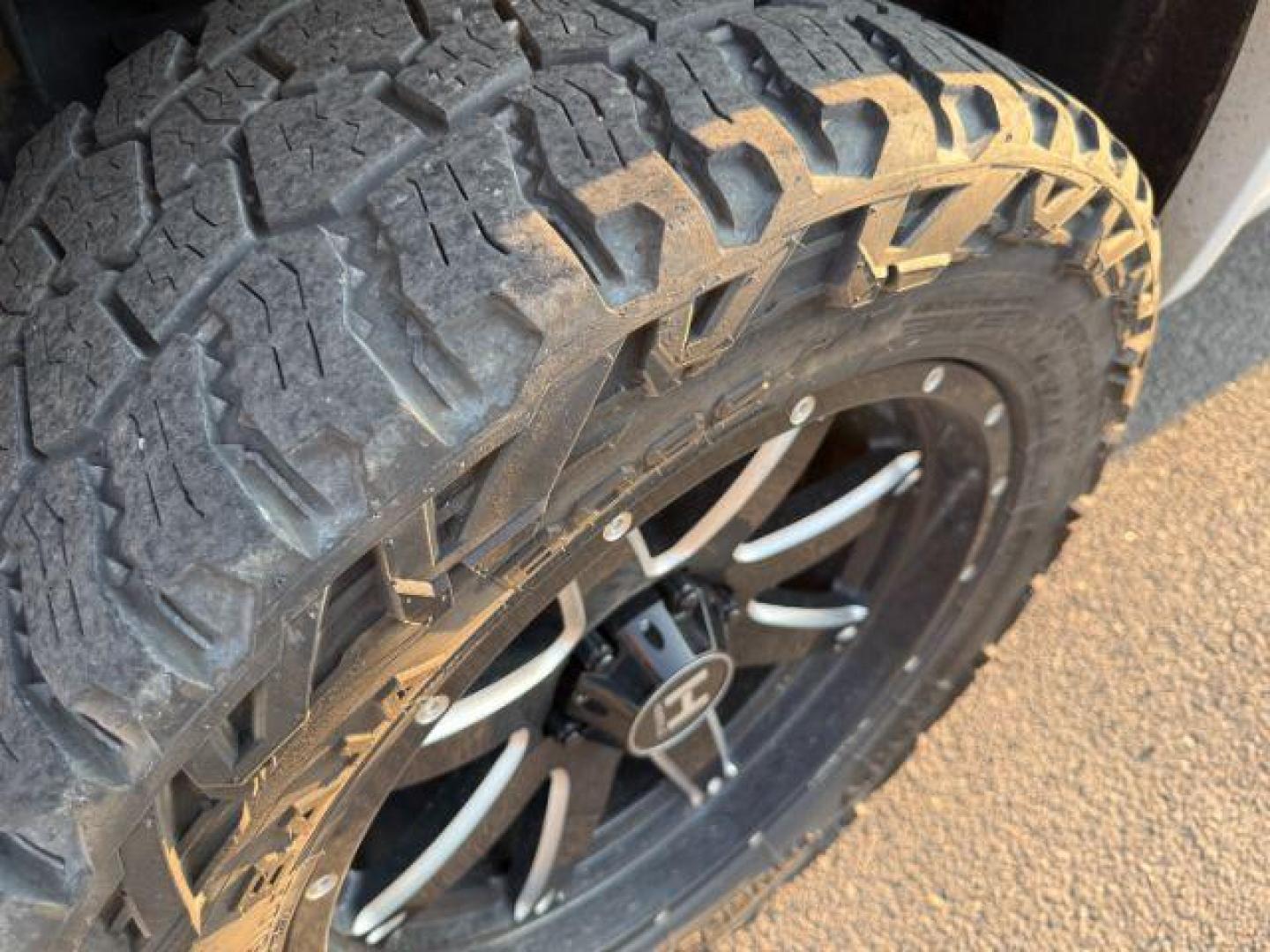 2019 Oxford White /Black Ford F-150 (1FTEW1EP7KF) with an EcoBoost 27L V-6 portdirect injection engine, Automatic transmission, located at 1175 N Woodruff Ave, Idaho Falls, ID, 83401, 43.506901, -111.999657 - At Timberline Auto, finding a great deal on your next vehicle is always easy! Our experienced sales staff's goal is to help find you the right vehicle at the right price! Our knowledgeable finance department has options for almost any credit score. We offer extended service contract options to prote - Photo#9