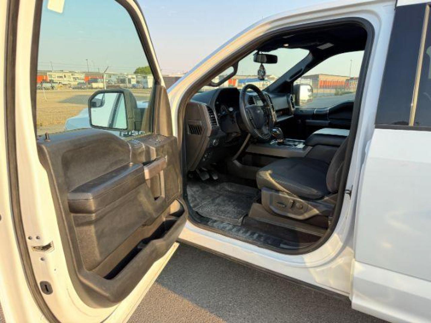 2019 Oxford White /Black Ford F-150 (1FTEW1EP7KF) with an EcoBoost 27L V-6 portdirect injection engine, Automatic transmission, located at 1175 N Woodruff Ave, Idaho Falls, ID, 83401, 43.506901, -111.999657 - At Timberline Auto, finding a great deal on your next vehicle is always easy! Our experienced sales staff's goal is to help find you the right vehicle at the right price! Our knowledgeable finance department has options for almost any credit score. We offer extended service contract options to prote - Photo#10