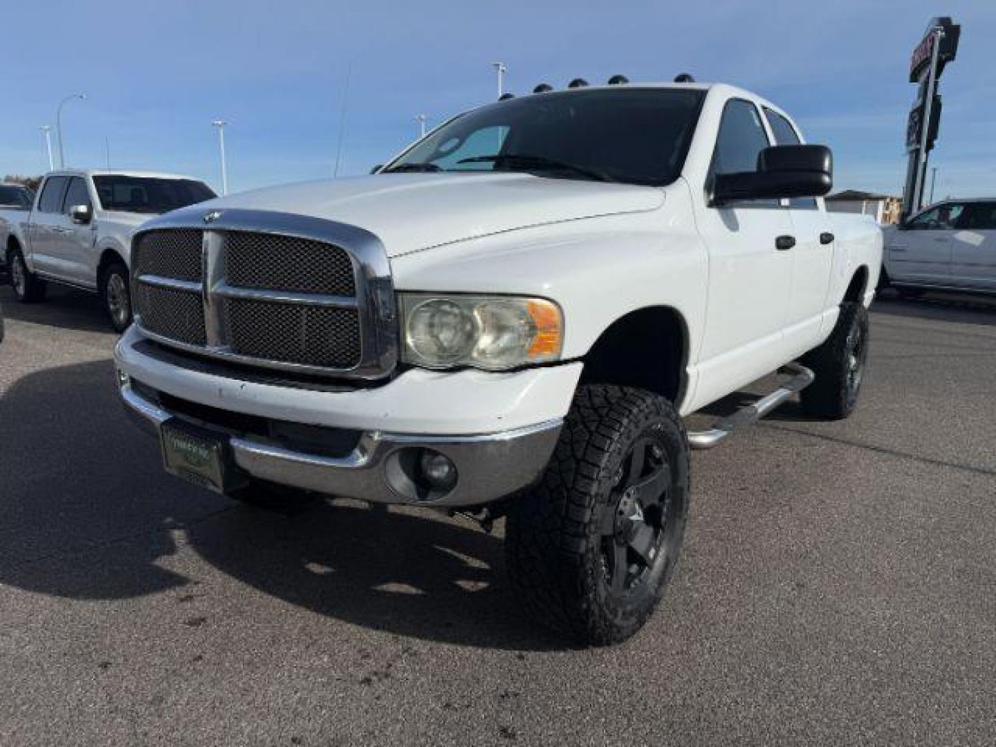 2003 WHITE /Dark Slate Gray Dodge Ram 3500 (3D7LU38653G) with an Cummins 59L I-6 diesel direct injection engine, Automatic transmission, located at 1175 N Woodruff Ave, Idaho Falls, ID, 83401, 43.506901, -111.999657 - At Timberline Auto, finding a great deal on your next vehicle is always easy! Our experienced sales staff's goal is to help find you the right vehicle at the right price! Our knowledgeable finance department has options for almost any credit score. We offer extended service contract options to prote - Photo#21