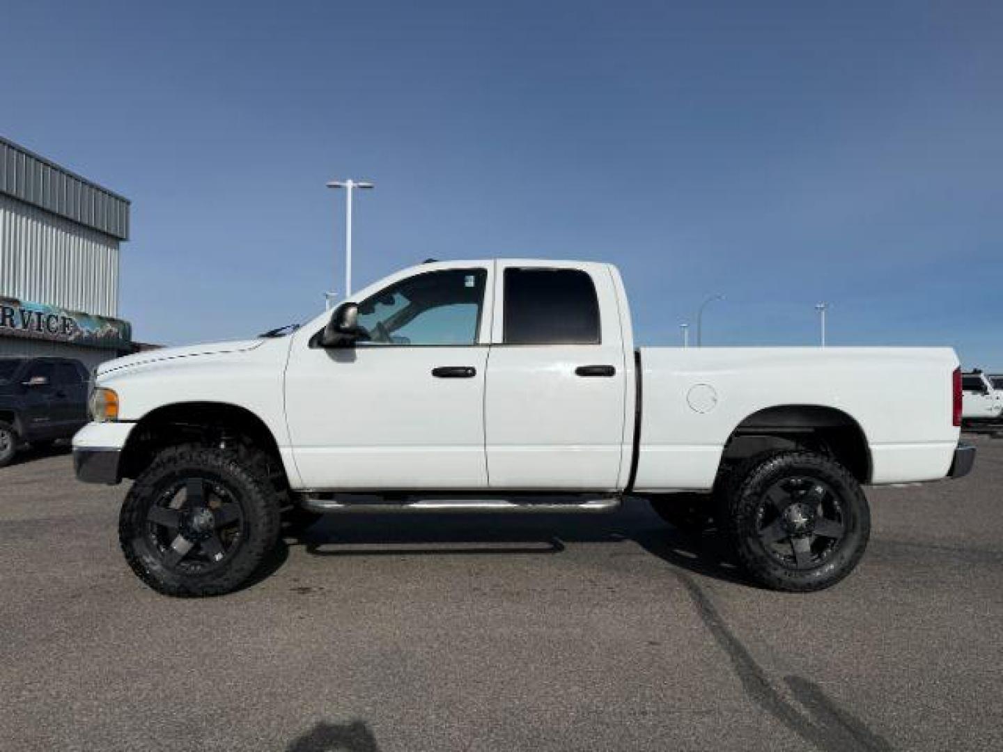 2003 WHITE /Dark Slate Gray Dodge Ram 3500 (3D7LU38653G) with an Cummins 59L I-6 diesel direct injection engine, Automatic transmission, located at 1175 N Woodruff Ave, Idaho Falls, ID, 83401, 43.506901, -111.999657 - At Timberline Auto, finding a great deal on your next vehicle is always easy! Our experienced sales staff's goal is to help find you the right vehicle at the right price! Our knowledgeable finance department has options for almost any credit score. We offer extended service contract options to prote - Photo#22