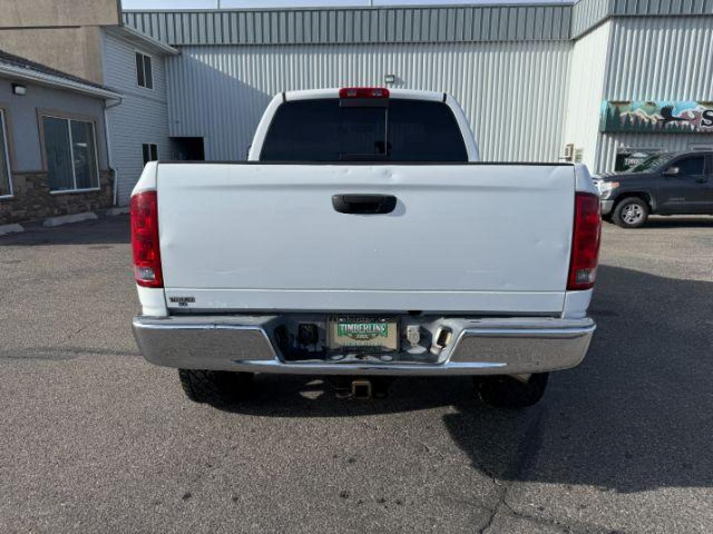 2003 WHITE /Dark Slate Gray Dodge Ram 3500 (3D7LU38653G) with an Cummins 59L I-6 diesel direct injection engine, Automatic transmission, located at 1175 N Woodruff Ave, Idaho Falls, ID, 83401, 43.506901, -111.999657 - At Timberline Auto, finding a great deal on your next vehicle is always easy! Our experienced sales staff's goal is to help find you the right vehicle at the right price! Our knowledgeable finance department has options for almost any credit score. We offer extended service contract options to prote - Photo#24