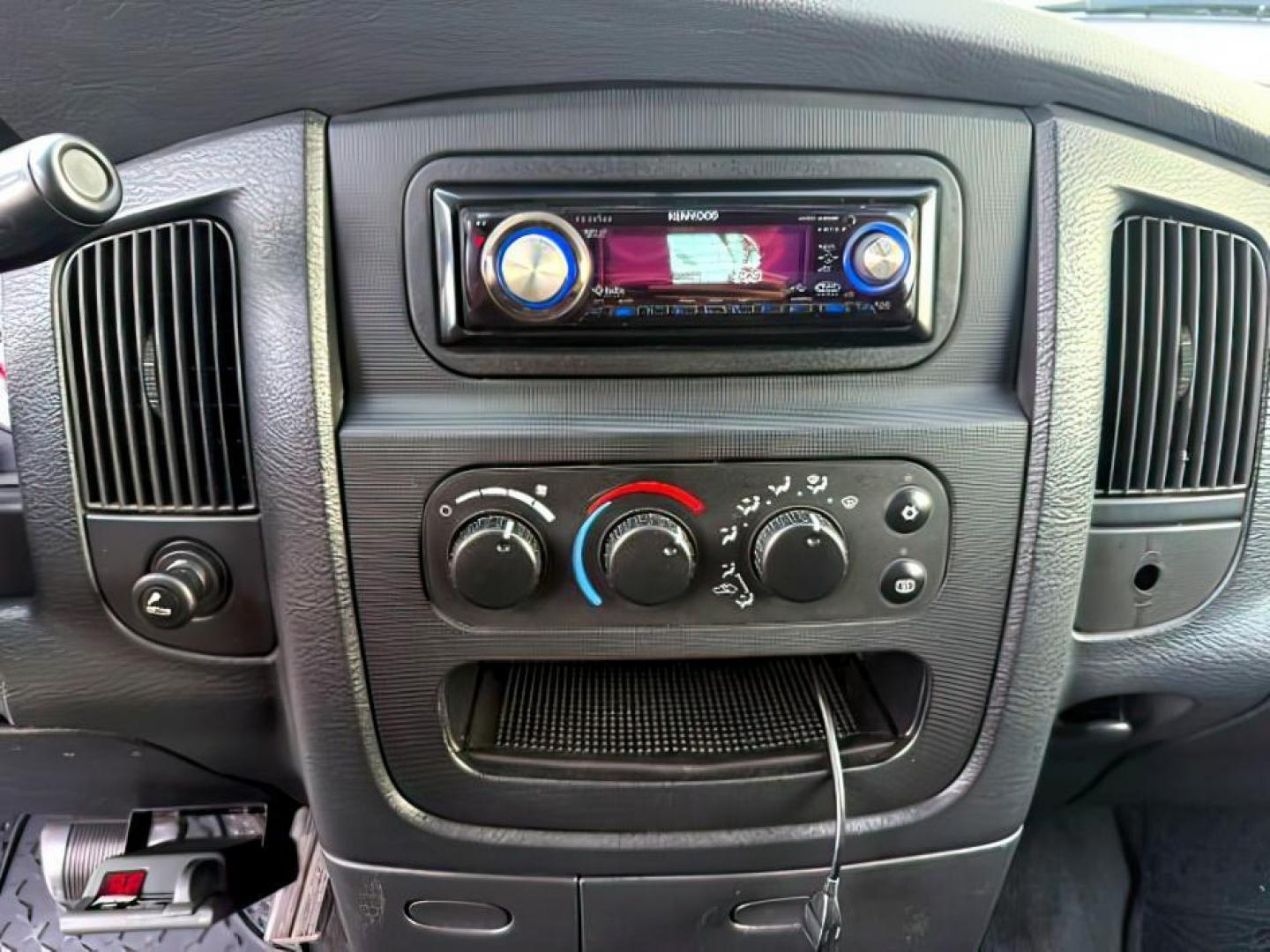 2003 WHITE /Dark Slate Gray Dodge Ram 3500 (3D7LU38653G) with an Cummins 59L I-6 diesel direct injection engine, Automatic transmission, located at 1175 N Woodruff Ave, Idaho Falls, ID, 83401, 43.506901, -111.999657 - At Timberline Auto, finding a great deal on your next vehicle is always easy! Our experienced sales staff's goal is to help find you the right vehicle at the right price! Our knowledgeable finance department has options for almost any credit score. We offer extended service contract options to prote - Photo#14