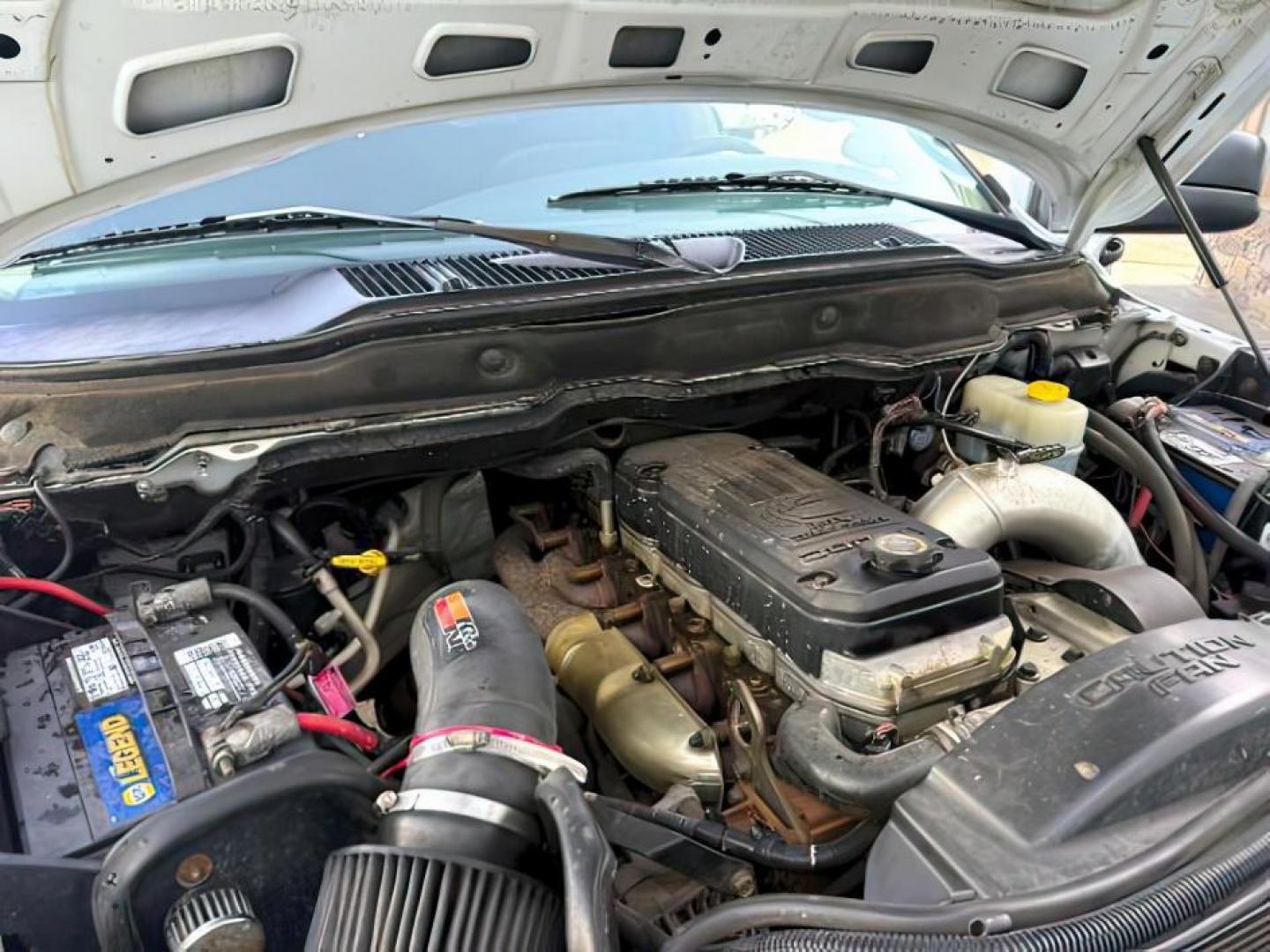 2003 WHITE /Dark Slate Gray Dodge Ram 3500 (3D7LU38653G) with an Cummins 59L I-6 diesel direct injection engine, Automatic transmission, located at 1175 N Woodruff Ave, Idaho Falls, ID, 83401, 43.506901, -111.999657 - At Timberline Auto, finding a great deal on your next vehicle is always easy! Our experienced sales staff's goal is to help find you the right vehicle at the right price! Our knowledgeable finance department has options for almost any credit score. We offer extended service contract options to prote - Photo#20