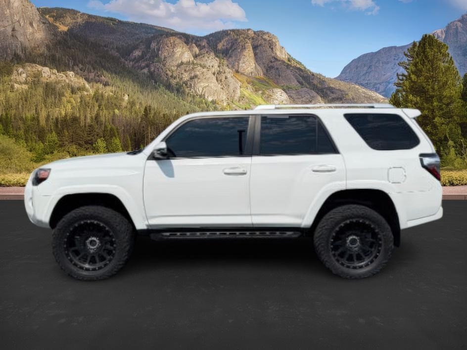 photo of 2018 Toyota 4Runner SR5