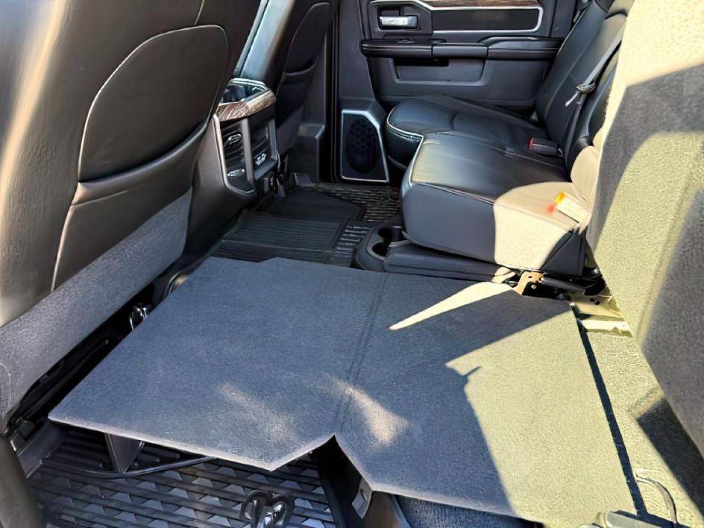 2021 GRAY /Black Ram 3500 (3C63R3JL8MG) with an Cummins High Output 67L I-6 diesel direct injecti engine, Automatic transmission, located at 1175 N Woodruff Ave, Idaho Falls, ID, 83401, 43.506901, -111.999657 - At Timberline Auto, finding a great deal on your next vehicle is always easy! Our experienced sales staff's goal is to help find you the right vehicle at the right price! Our knowledgeable finance department has options for almost any credit score. We offer extended service contract options to prote - Photo#24