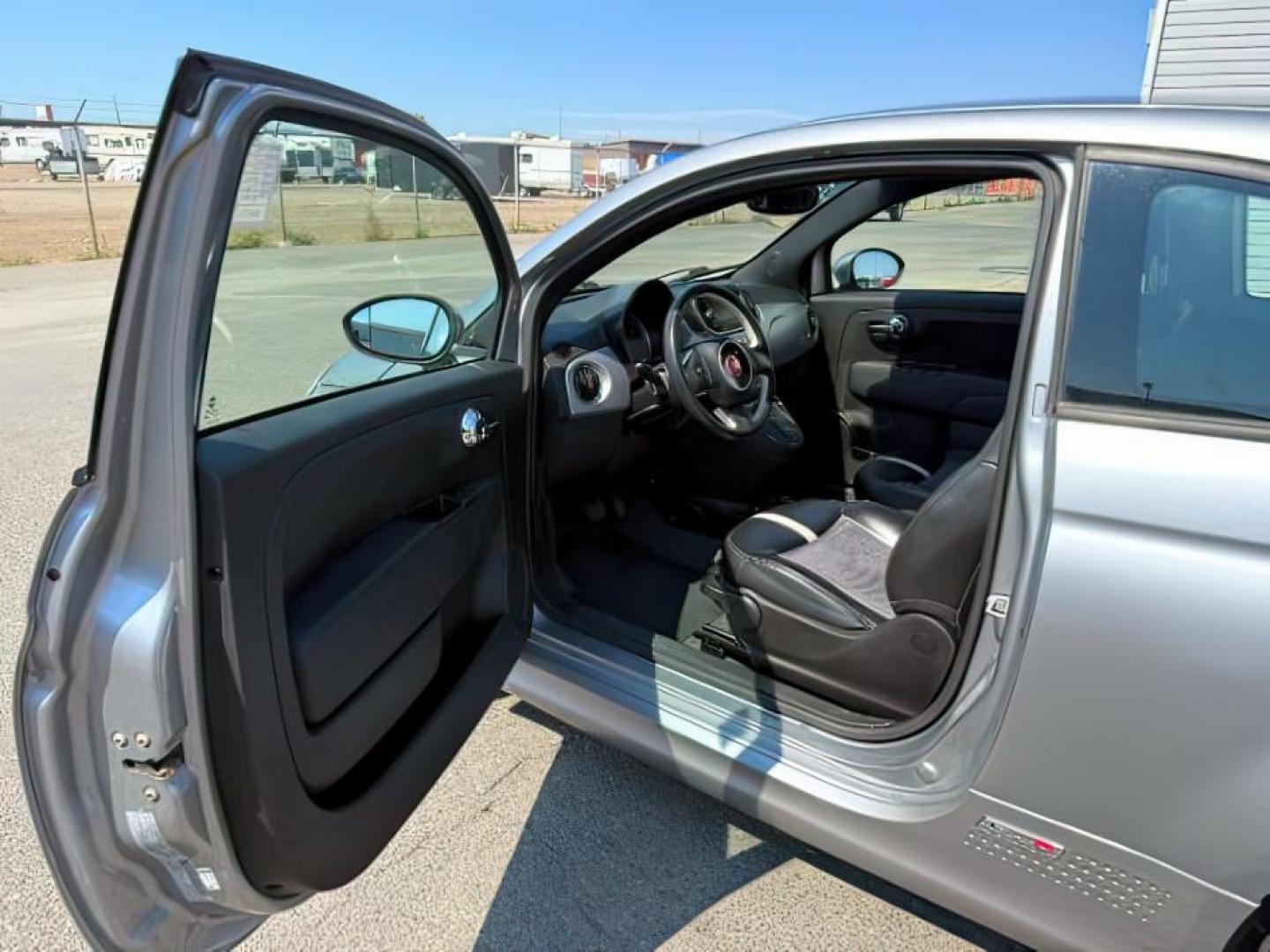 2017 SILVER /Black, leatherette Fiat 500e (3C3CFFGE7HT) with an ELECTRIC engine, located at 1175 N Woodruff Ave, Idaho Falls, ID, 83401, 43.506901, -111.999657 - At Timberline Auto, finding a great deal on your next vehicle is always easy! Our experienced sales staff's goal is to help find you the right vehicle at the right price! Our knowledgeable finance department has options for almost any credit score. We offer extended service contract options to prote - Photo#10
