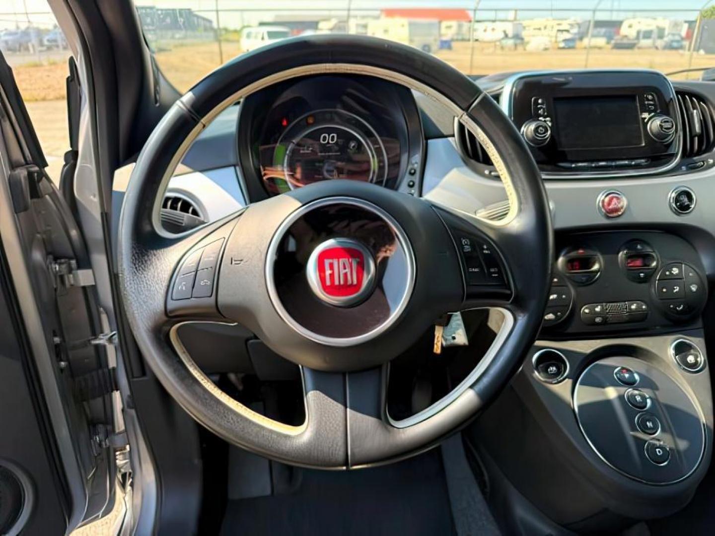 2017 SILVER /Black, leatherette Fiat 500e (3C3CFFGE7HT) with an ELECTRIC engine, located at 1175 N Woodruff Ave, Idaho Falls, ID, 83401, 43.506901, -111.999657 - At Timberline Auto, finding a great deal on your next vehicle is always easy! Our experienced sales staff's goal is to help find you the right vehicle at the right price! Our knowledgeable finance department has options for almost any credit score. We offer extended service contract options to prote - Photo#13