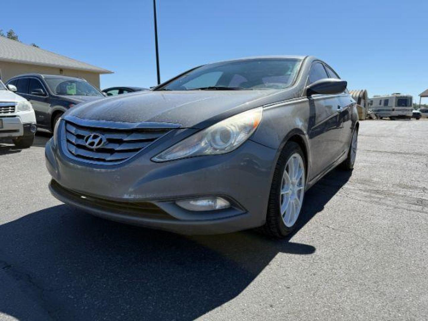 2012 SILVER /Black Hyundai Sonata (5NPEC4AC2CH) with an 24L I-4 gasoline direct injection engine, Automatic transmission, located at 1175 N Woodruff Ave, Idaho Falls, ID, 83401, 43.506901, -111.999657 - At Timberline Auto, finding a great deal on your next vehicle is always easy! Our experienced sales staff's goal is to help find you the right vehicle at the right price! Our knowledgeable finance department has options for almost any credit score. We offer extended service contract options to prote - Photo#0