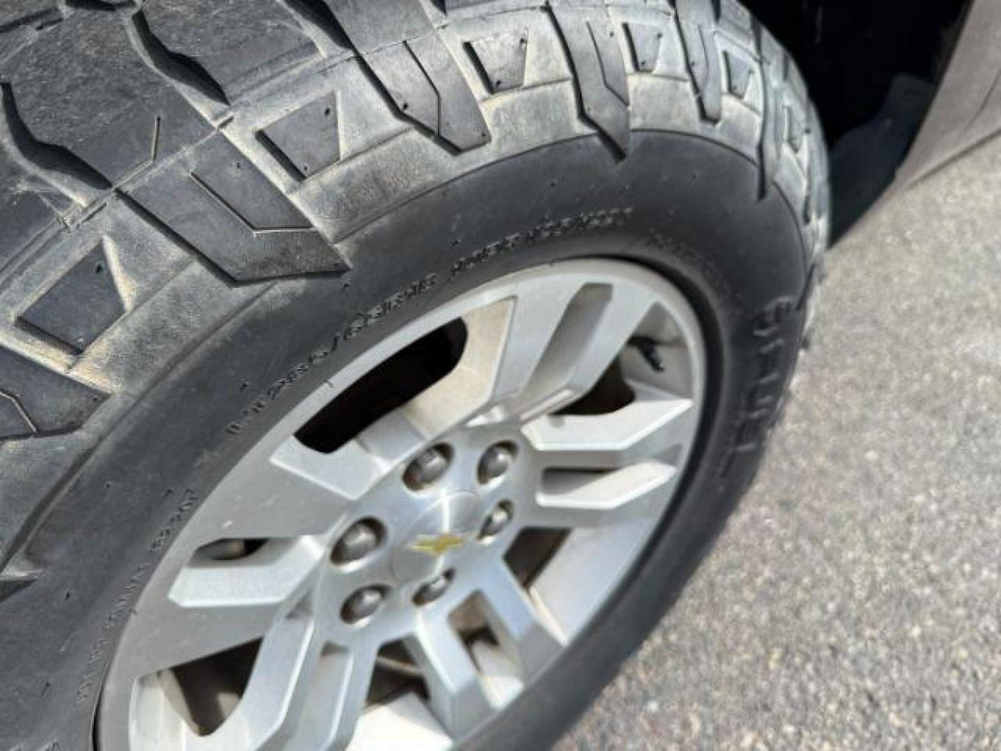 2015 BROWN /Cocoa/Dune Chevrolet Suburban 1500 (1GNSKJKC6FR) with an EcoTec3 53L V-8 gasoline direct injection engine, Automatic transmission, located at 1175 N Woodruff Ave, Idaho Falls, ID, 83401, 43.506901, -111.999657 - At Timberline Auto, finding a great deal on your next vehicle is always easy! Our experienced sales staff's goal is to help find you the right vehicle at the right price! Our knowledgeable finance department has options for almost any credit score. We offer extended service contract options to prote - Photo#10