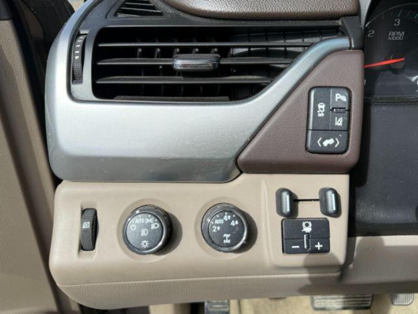 2015 BROWN /Cocoa/Dune Chevrolet Suburban 1500 (1GNSKJKC6FR) with an EcoTec3 53L V-8 gasoline direct injection engine, Automatic transmission, located at 1175 N Woodruff Ave, Idaho Falls, ID, 83401, 43.506901, -111.999657 - At Timberline Auto, finding a great deal on your next vehicle is always easy! Our experienced sales staff's goal is to help find you the right vehicle at the right price! Our knowledgeable finance department has options for almost any credit score. We offer extended service contract options to prote - Photo#17