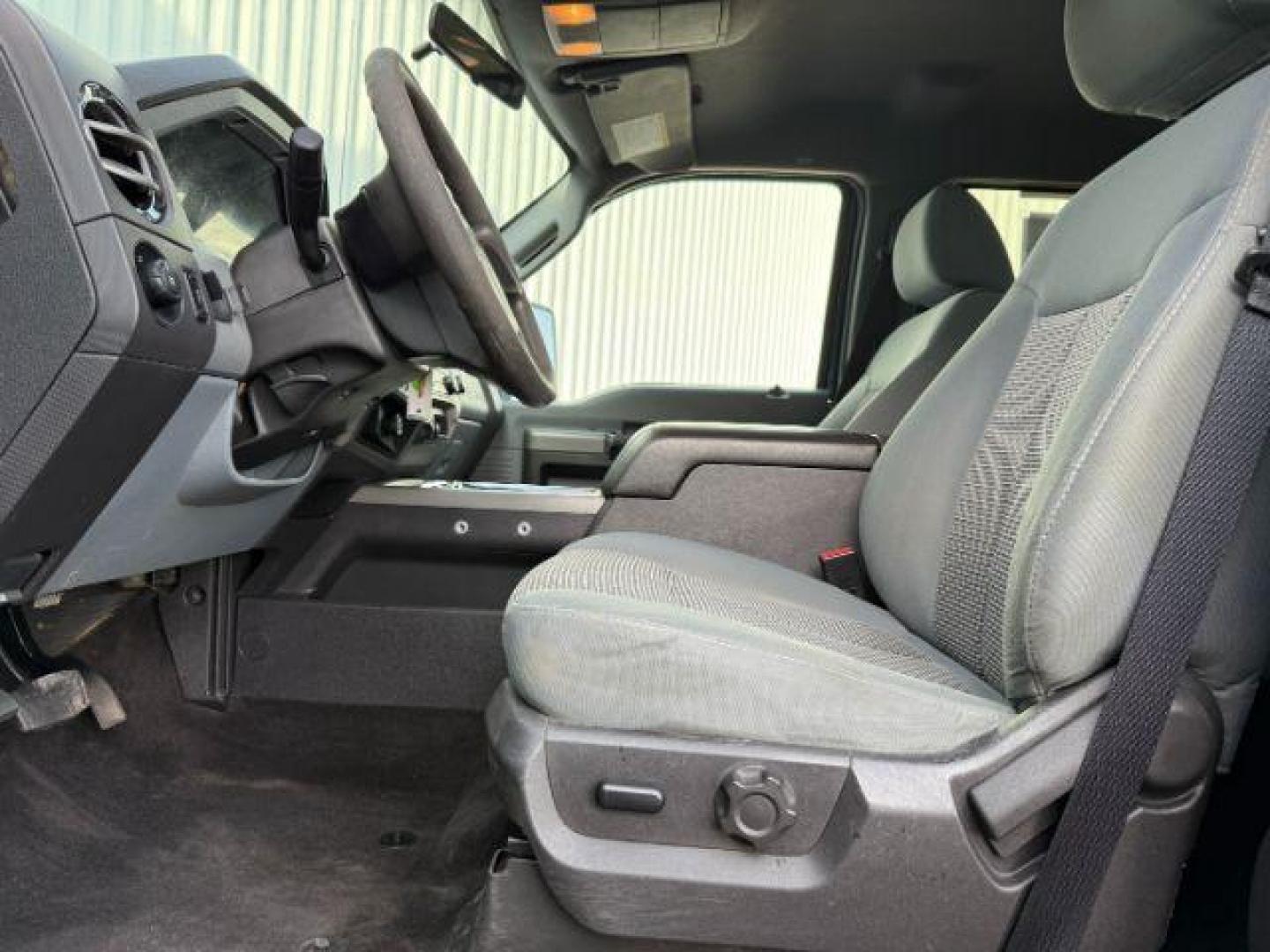 2011 BLUE /GRAY Ford F-250 (1FT7W2B65BE) with an Triton 62L V-8 variable valve control engine, Automatic transmission, located at 1175 N Woodruff Ave, Idaho Falls, ID, 83401, 43.506901, -111.999657 - At Timberline Auto, finding a great deal on your next vehicle is always easy! Our experienced sales staff's goal is to help find you the right vehicle at the right price! Our knowledgeable finance department has options for almost any credit score. We offer extended service contract options to prote - Photo#32