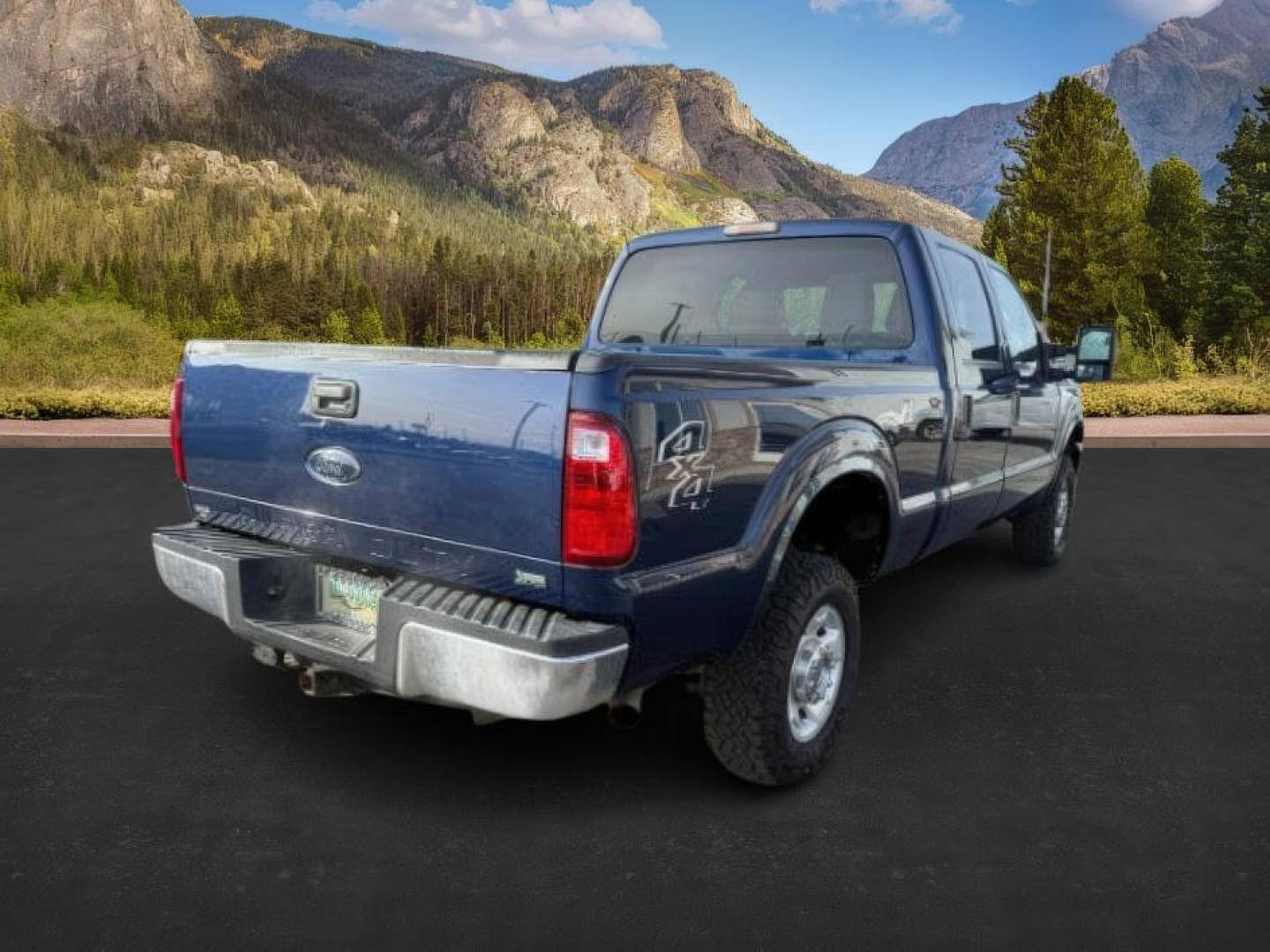 2011 BLUE /GRAY Ford F-250 (1FT7W2B65BE) with an Triton 62L V-8 variable valve control engine, Automatic transmission, located at 1175 N Woodruff Ave, Idaho Falls, ID, 83401, 43.506901, -111.999657 - At Timberline Auto, finding a great deal on your next vehicle is always easy! Our experienced sales staff's goal is to help find you the right vehicle at the right price! Our knowledgeable finance department has options for almost any credit score. We offer extended service contract options to prote - Photo#5