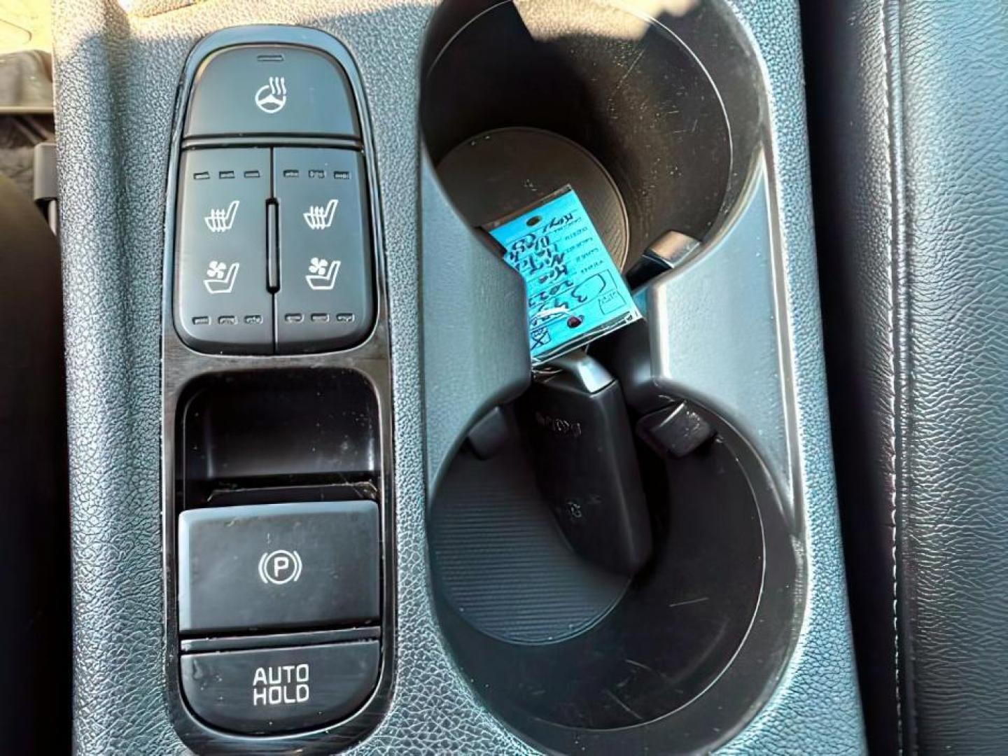 2022 Aurora Black Pearl /Charcoal KIA Niro Plug-In Hybrid (KNDCC3LD6N5) with an 16L I-4 gasoline direct injection engine, Automatic transmission, located at 1175 N Woodruff Ave, Idaho Falls, ID, 83401, 43.506901, -111.999657 - At Timberline Auto, finding a great deal on your next vehicle is always easy! Our experienced sales staff's goal is to help find you the right vehicle at the right price! Our knowledgeable finance department has options for almost any credit score. We offer extended service contract options to prote - Photo#17