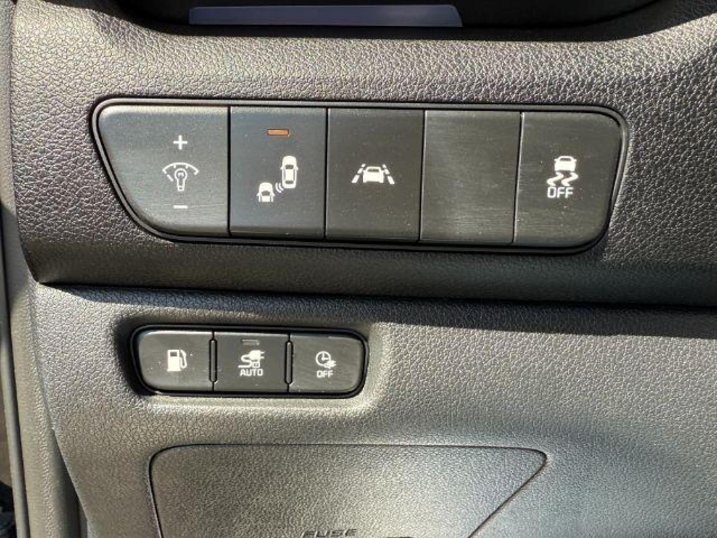 2022 Aurora Black Pearl /Charcoal KIA Niro Plug-In Hybrid (KNDCC3LD6N5) with an 16L I-4 gasoline direct injection engine, Automatic transmission, located at 1175 N Woodruff Ave, Idaho Falls, ID, 83401, 43.506901, -111.999657 - At Timberline Auto, finding a great deal on your next vehicle is always easy! Our experienced sales staff's goal is to help find you the right vehicle at the right price! Our knowledgeable finance department has options for almost any credit score. We offer extended service contract options to prote - Photo#44
