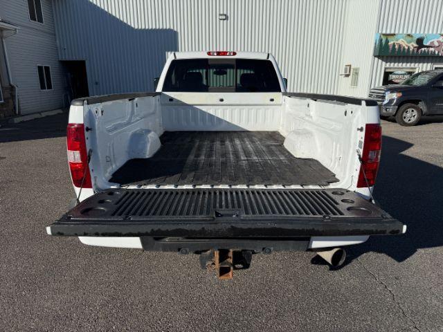 2012 Summit White /Ebony GMC Sierra 3500HD Denali (1GT426C86CF) with an 6.6L V8 16V OHV TURBO DIESEL engine, AUTOMATIC transmission, located at 1235 N Woodruff Ave., Idaho Falls, 83401, (208) 523-1053, 43.507172, -112.000488 - At Timberline Auto, finding a great deal on your next vehicle is always easy! Our experienced sales staff's goal is to help find you the right vehicle at the right price! Our knowledgeable finance department has options for almost any credit score. We offer extended service contract options to prote - Photo#28