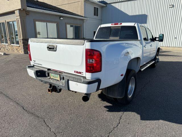 2012 Summit White /Ebony GMC Sierra 3500HD Denali (1GT426C86CF) with an 6.6L V8 16V OHV TURBO DIESEL engine, AUTOMATIC transmission, located at 1235 N Woodruff Ave., Idaho Falls, 83401, (208) 523-1053, 43.507172, -112.000488 - At Timberline Auto, finding a great deal on your next vehicle is always easy! Our experienced sales staff's goal is to help find you the right vehicle at the right price! Our knowledgeable finance department has options for almost any credit score. We offer extended service contract options to prote - Photo#29