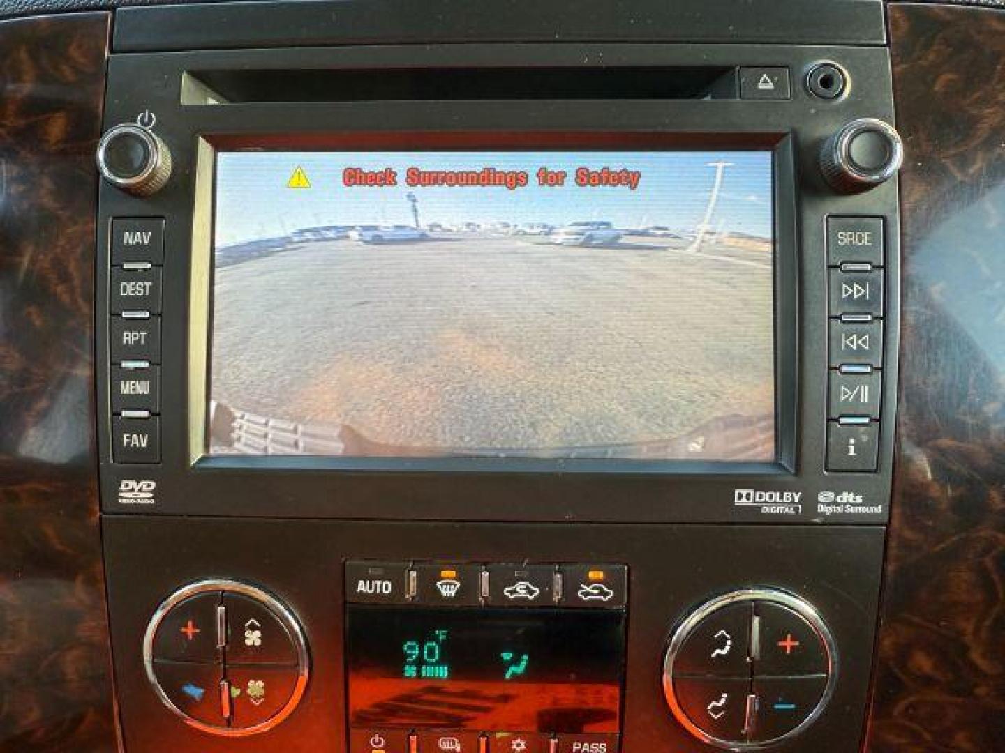 2012 Summit White /Ebony GMC Sierra 3500HD (1GT426C86CF) with an 66L V8 16V OHV TURBO DIESEL engine, Automatic transmission, located at 1175 N Woodruff Ave, Idaho Falls, ID, 83401, 43.506901, -111.999657 - At Timberline Auto, finding a great deal on your next vehicle is always easy! Our experienced sales staff's goal is to help find you the right vehicle at the right price! Our knowledgeable finance department has options for almost any credit score. We offer extended service contract options to prote - Photo#39
