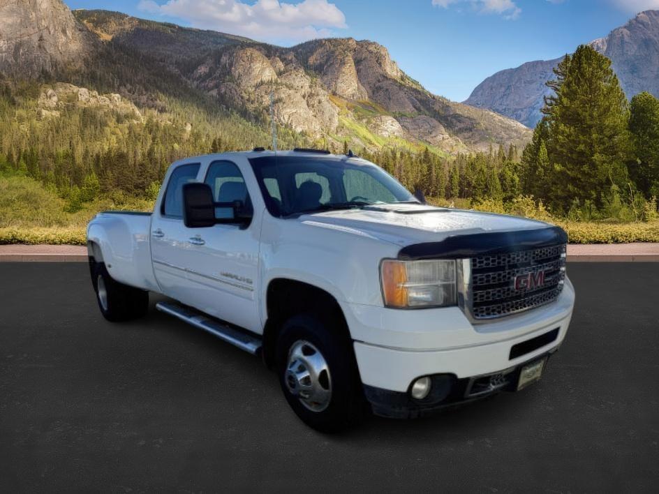2012 Summit White /Ebony GMC Sierra 3500HD Denali (1GT426C86CF) with an 6.6L V8 16V OHV TURBO DIESEL engine, AUTOMATIC transmission, located at 1235 N Woodruff Ave., Idaho Falls, 83401, (208) 523-1053, 43.507172, -112.000488 - At Timberline Auto, finding a great deal on your next vehicle is always easy! Our experienced sales staff's goal is to help find you the right vehicle at the right price! Our knowledgeable finance department has options for almost any credit score. We offer extended service contract options to prote - Photo#8