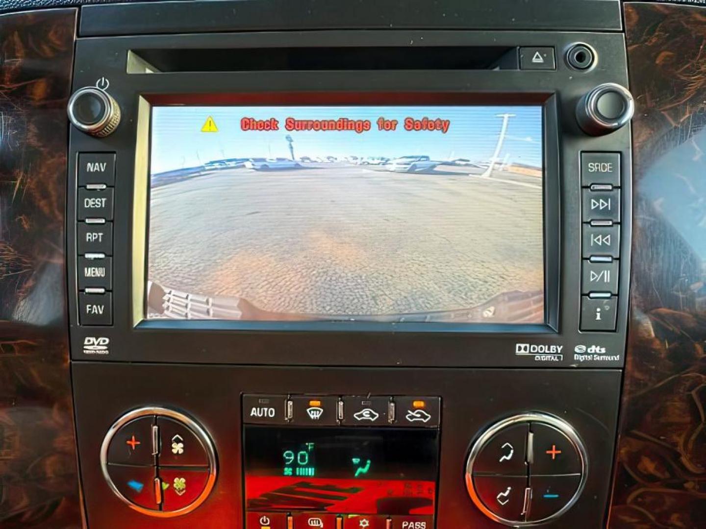 2012 Summit White /Ebony GMC Sierra 3500HD (1GT426C86CF) with an 66L V8 16V OHV TURBO DIESEL engine, Automatic transmission, located at 1175 N Woodruff Ave, Idaho Falls, ID, 83401, 43.506901, -111.999657 - At Timberline Auto, finding a great deal on your next vehicle is always easy! Our experienced sales staff's goal is to help find you the right vehicle at the right price! Our knowledgeable finance department has options for almost any credit score. We offer extended service contract options to prote - Photo#16