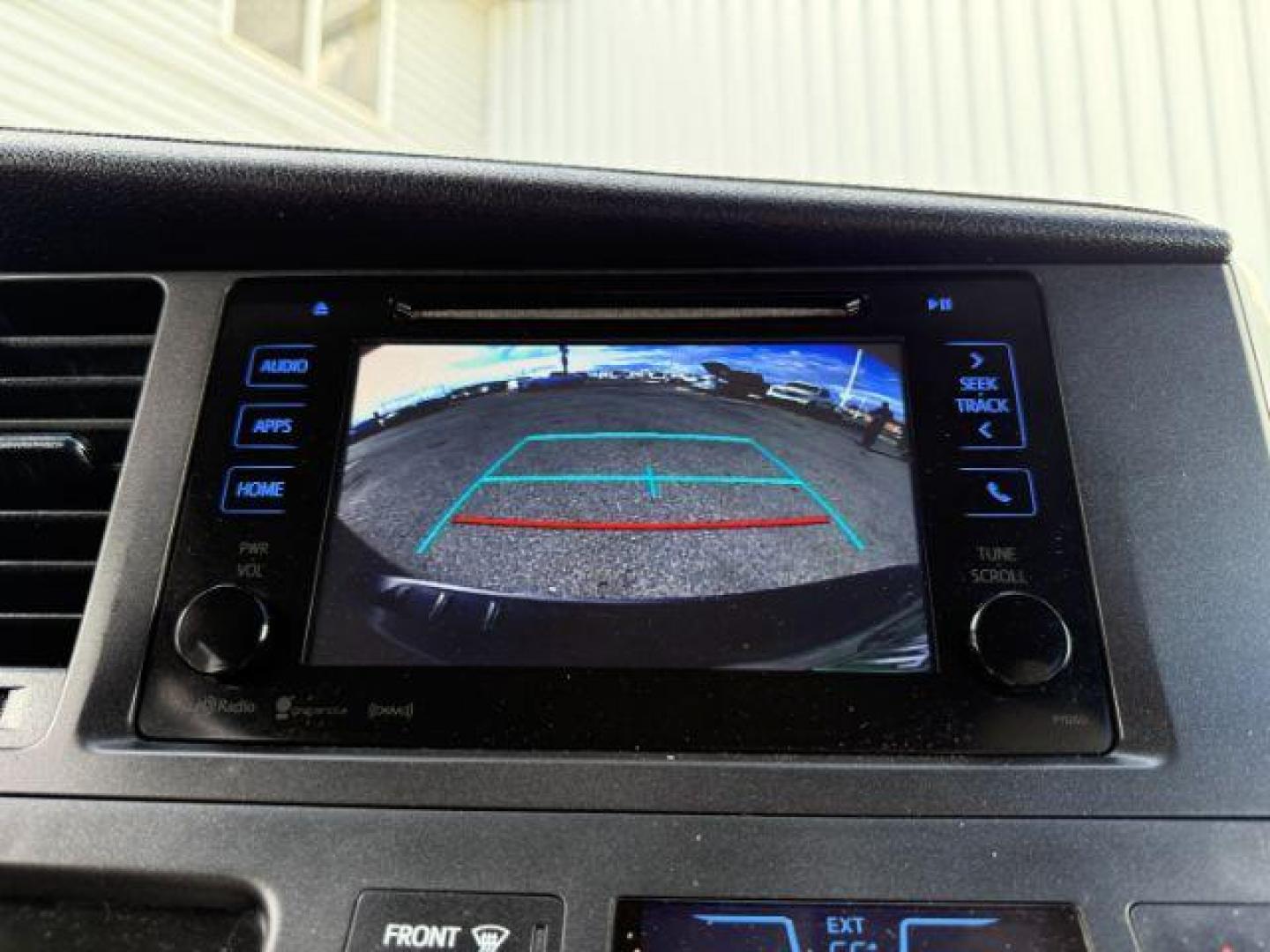 2017 GRAY /LEATHER Toyota Sienna XLE 7 Passenger | XLE 8 Passenger | XLE Premium 8 Passenger | Limited 7 Pas (5TDYZ3DC1HS) with an 3.5L V-6 port/direct injection engine, AUTOMATIC transmission, located at 1235 N Woodruff Ave., Idaho Falls, 83401, (208) 523-1053, 43.507172, -112.000488 - At Timberline Auto, finding a great deal on your next vehicle is always easy! Our experienced sales staff's goal is to help find you the right vehicle at the right price! Our knowledgeable finance department has options for almost any credit score. We offer extended service contract options to prote - Photo#40